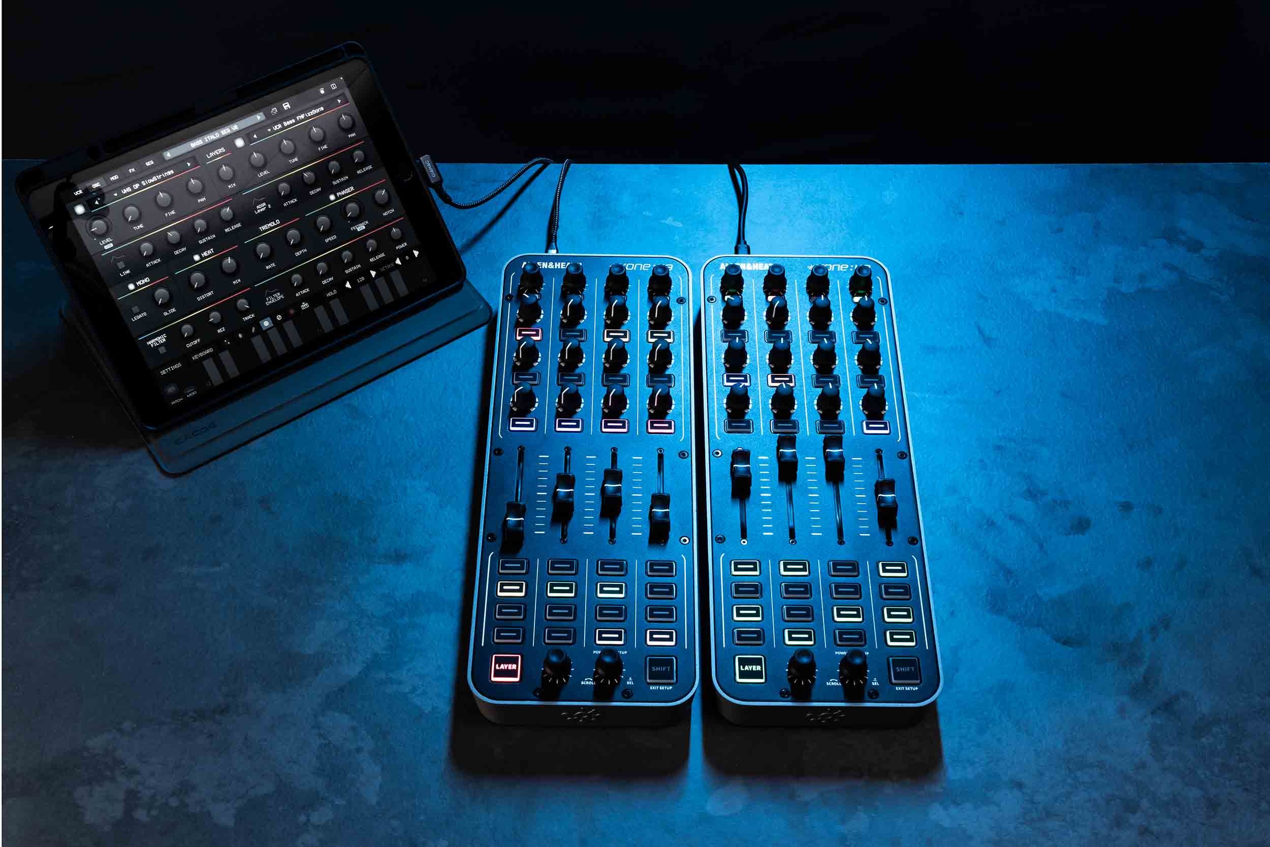 Allen & Heath XONE:K3 Universal DJ MIDI Controller by ALLEN & HEATH