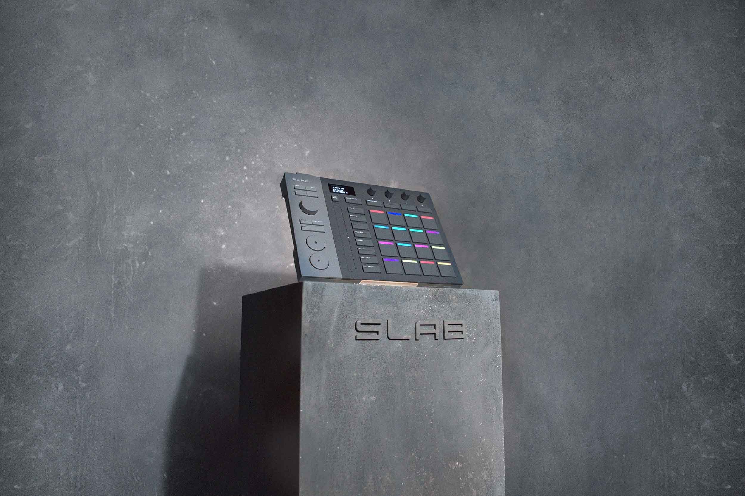 AlphaTheta SLAB MIDI Pad Controller for Serato Studio