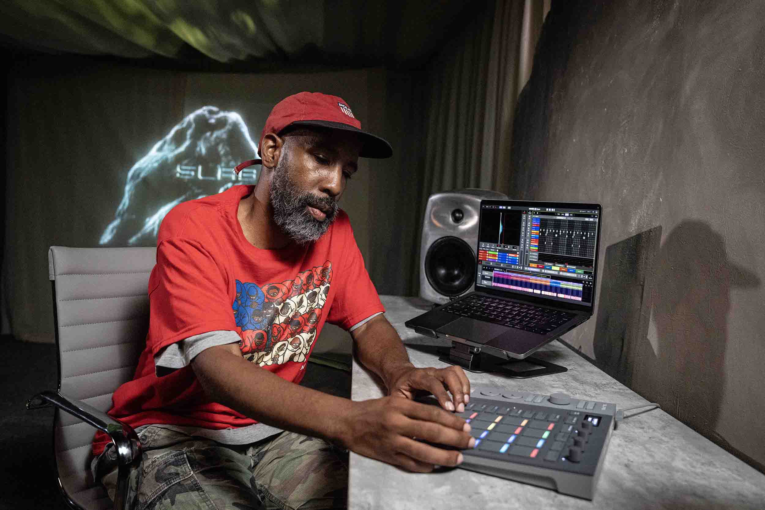 AlphaTheta SLAB MIDI Pad Controller for Serato Studio