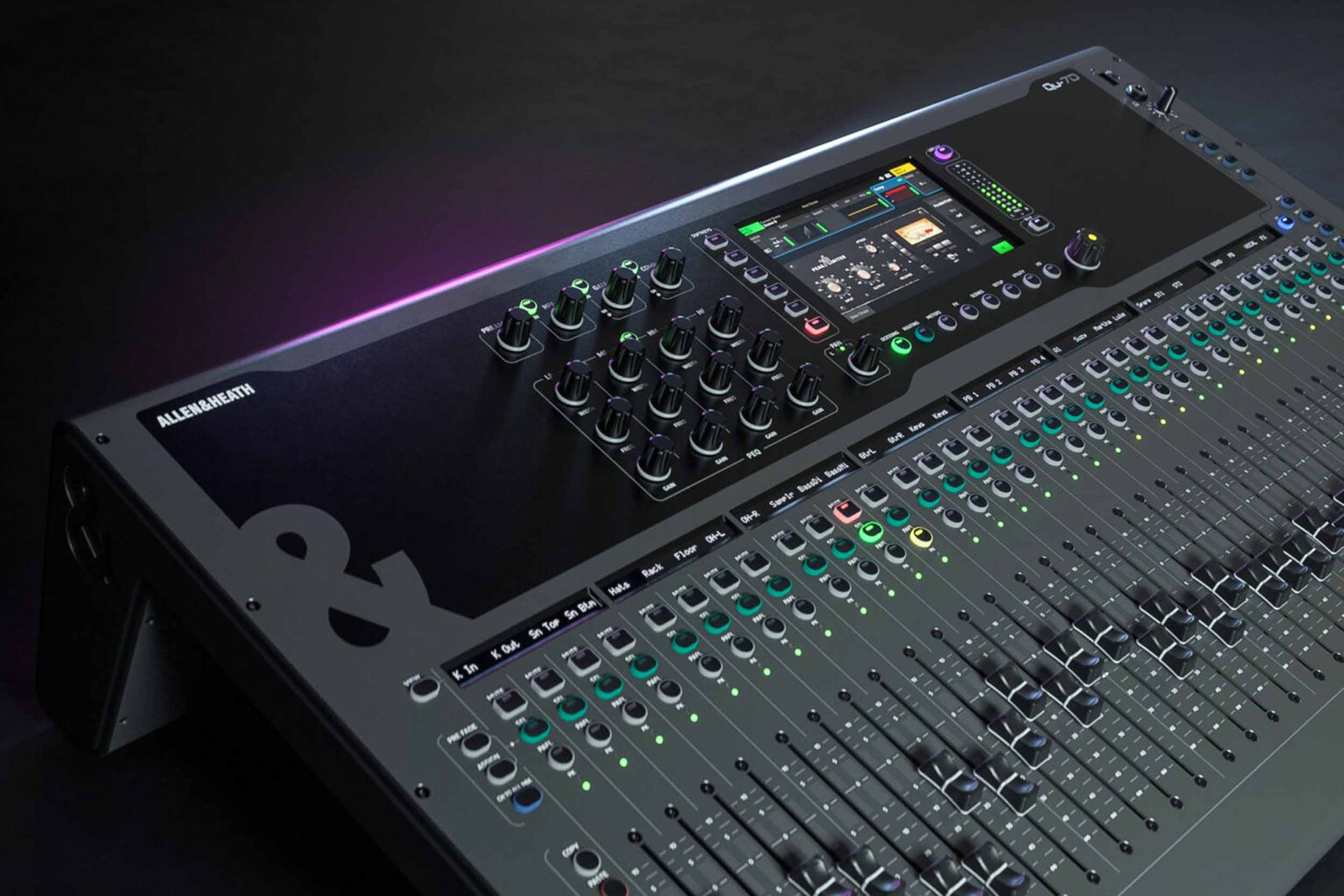 Allen & Heath Qu-7/Qu-7D Digital Mixer 38 Input / 24 Output - 96kHz XCVI Core by ALLEN & HEATH