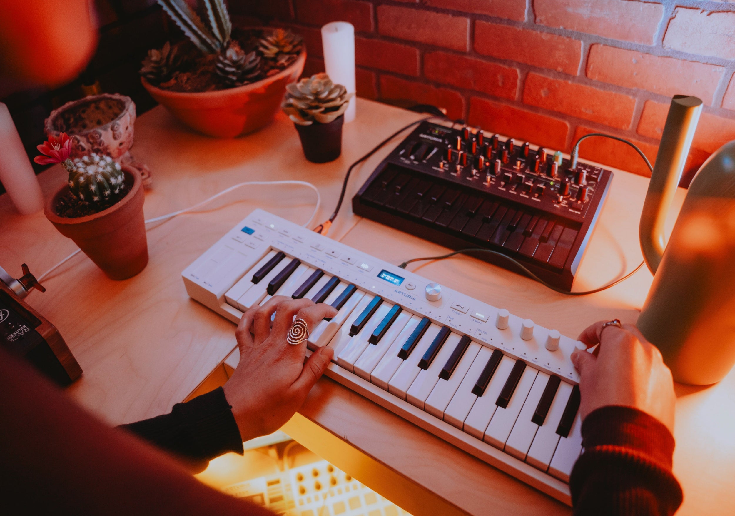 Arturia KeyStep 37 mk2 Keyboard Controller and Polyphonic Sequencer with Aftertouch by ARTURIA