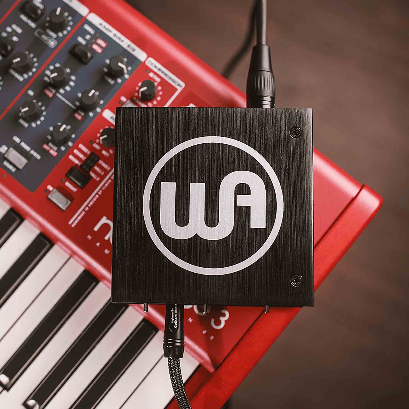 Warm Audio DI-A Transformer-Balanced Active Direct Box by Warm Audio