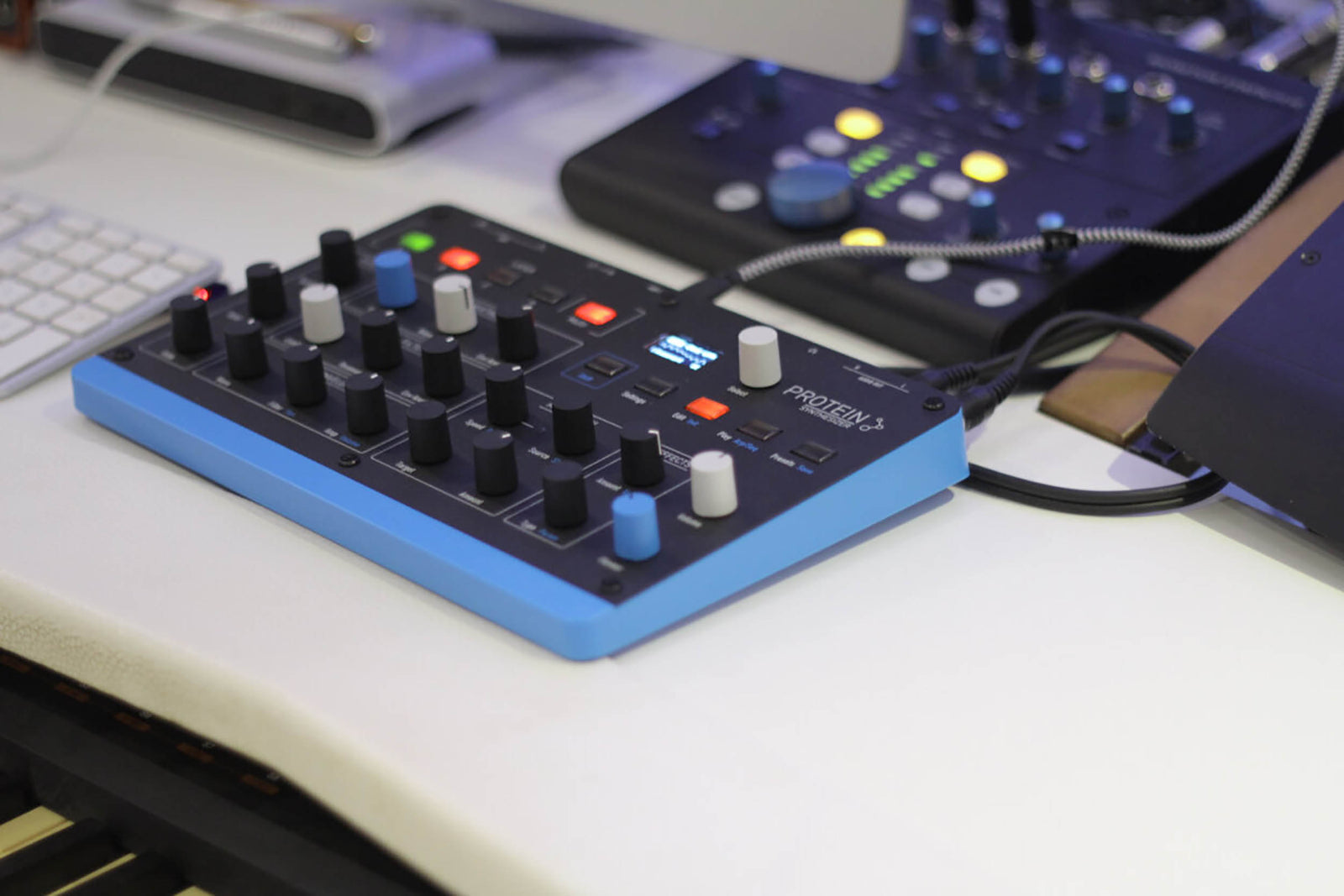 Waldorf Protein Compact 8 Voice Polyphonic Authentic Wavetable Synthesizer with MIDI & USB by Waldorf