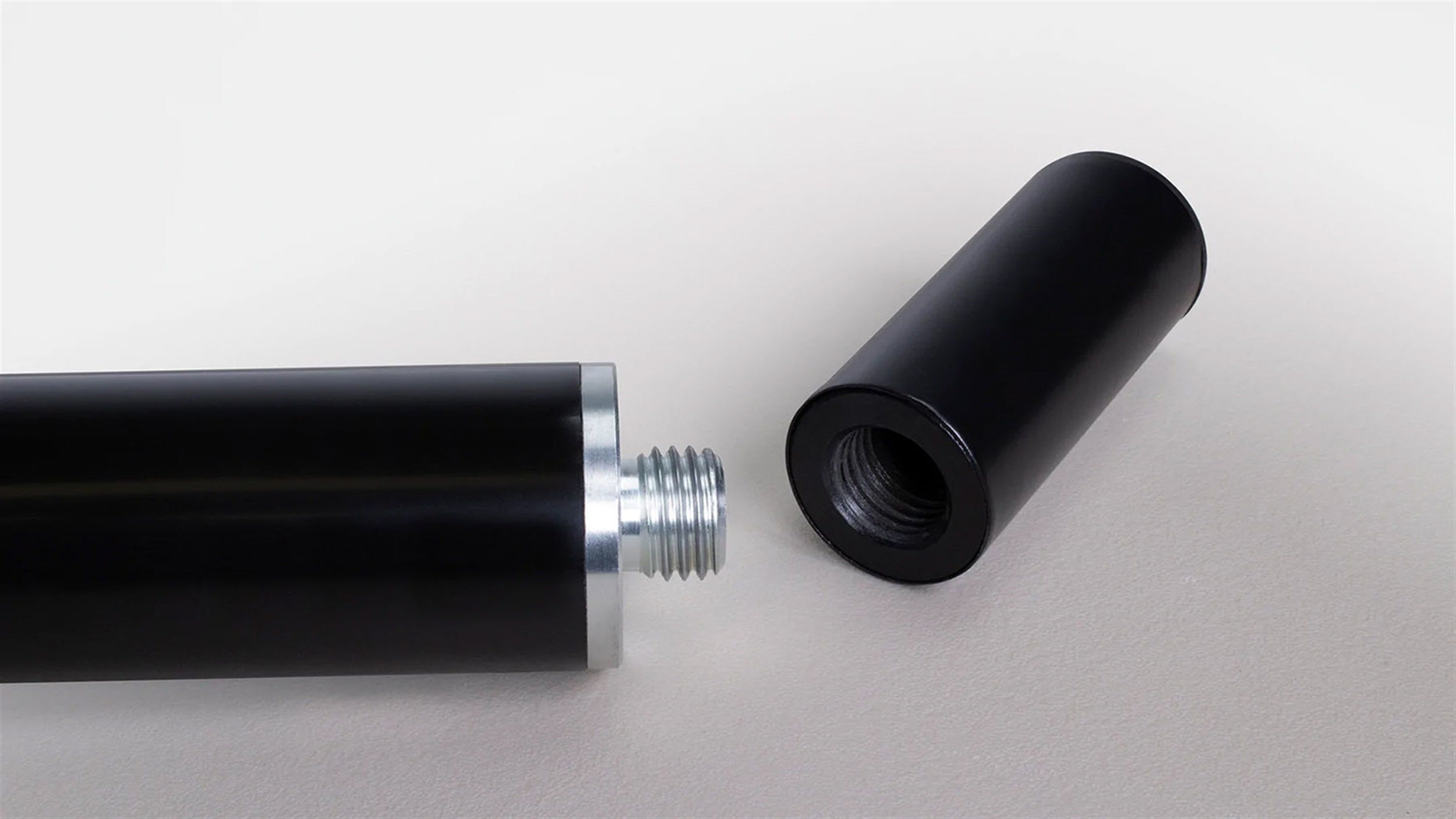 B-Stock: Ultimate Support SP-90B Telelock Speaker Pole with M20 Threaded Connection and Standard Subwoofer Adapter by Ultimate