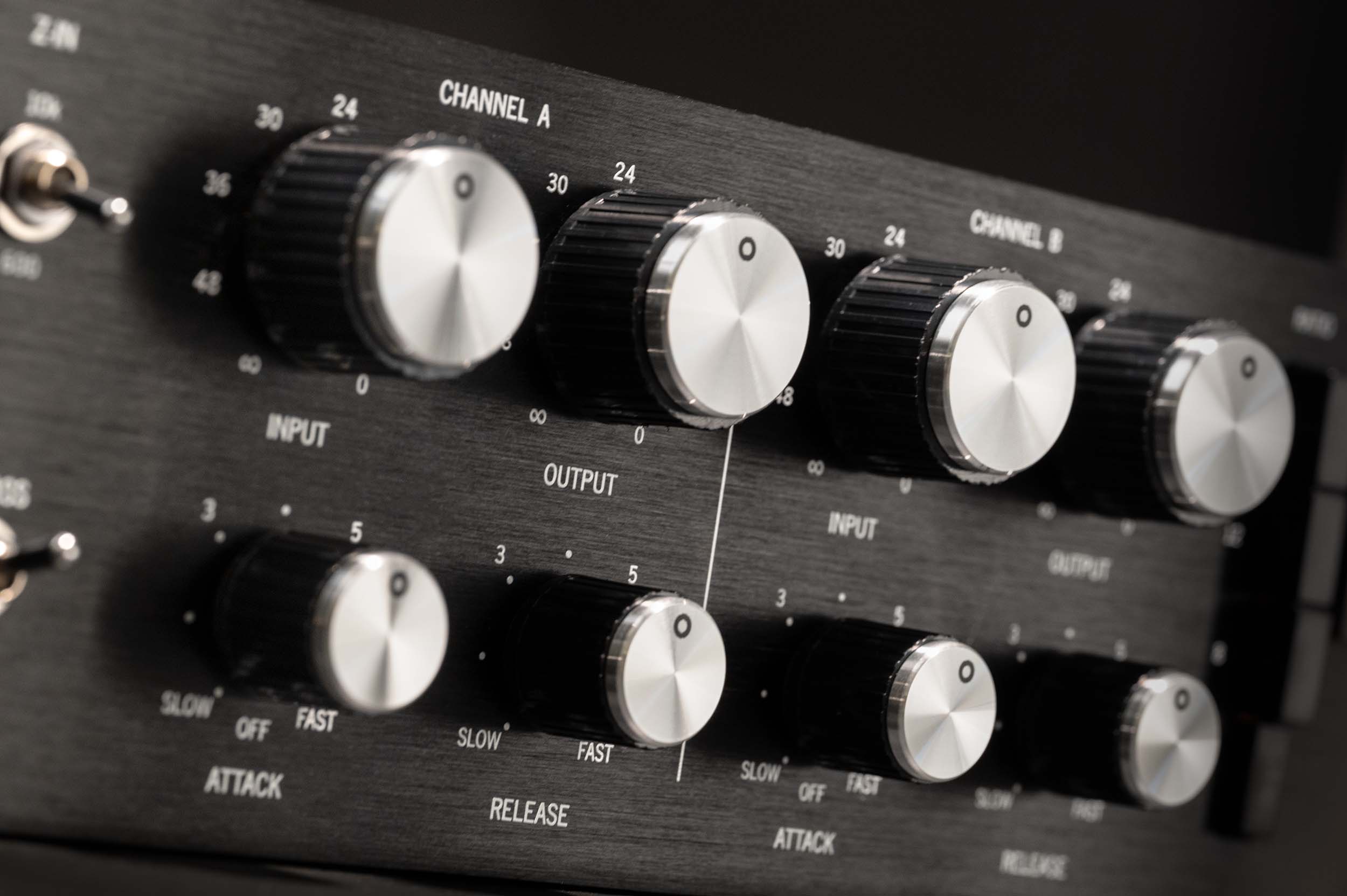 Warm Audio WA76-D2 Dual Channel Clean Gain Discrete FET Compressor by Warm Audio