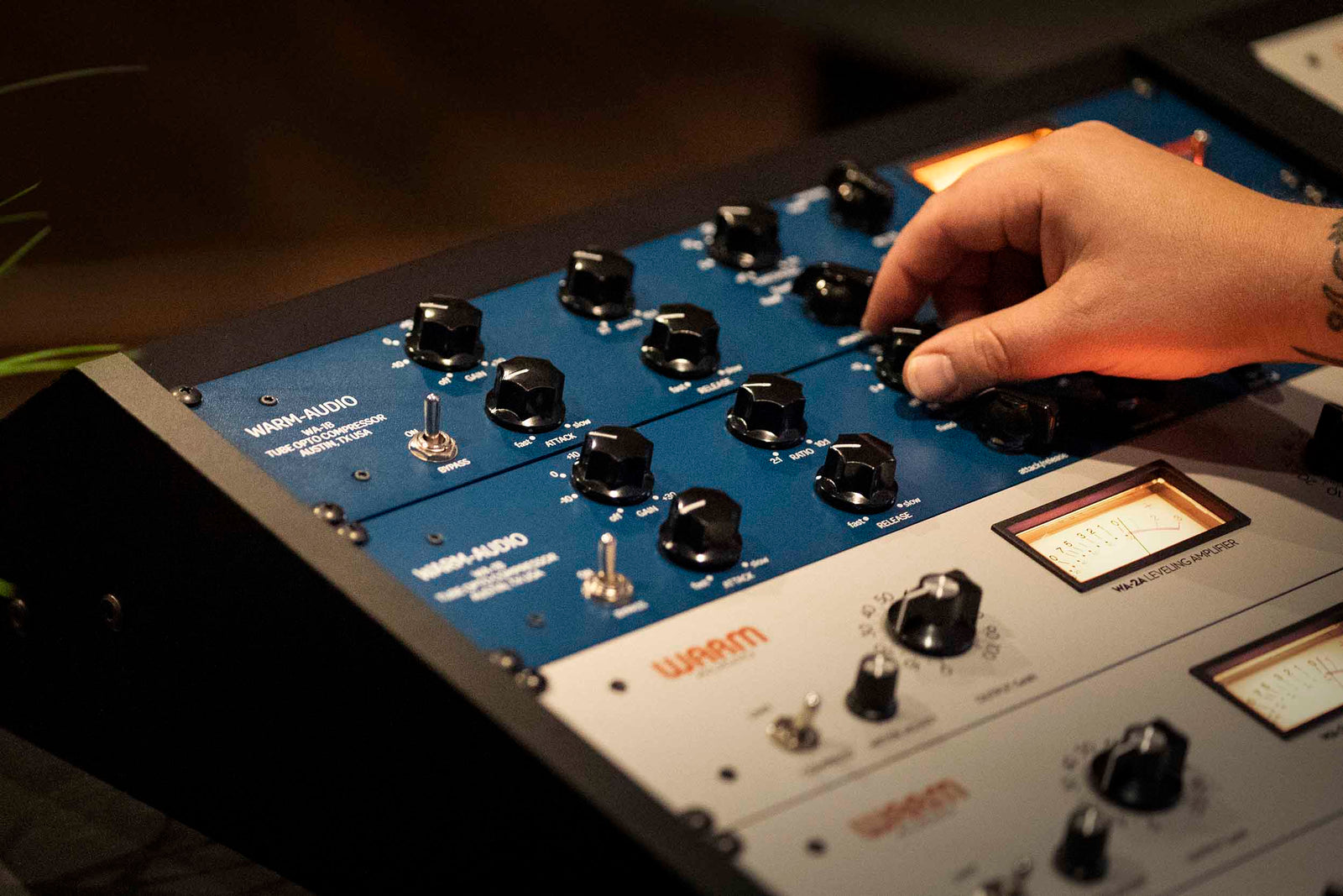 Warm Audio WA-1B All-Tube Optical Compressor by Warm Audio