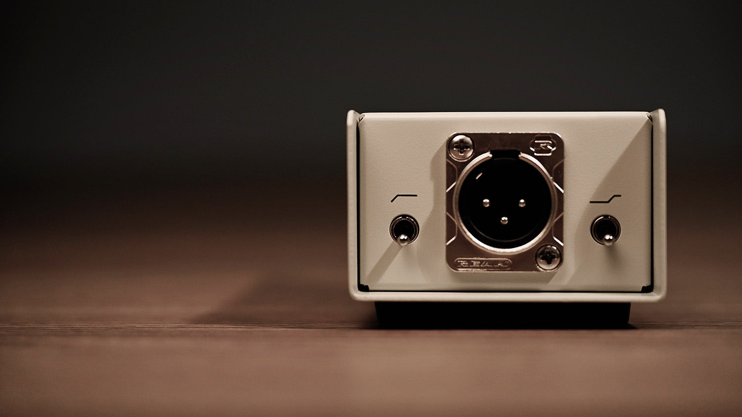 Warm Audio WA-WL Warm Lifter Inline Active Microphone Preamp by Warm Audio