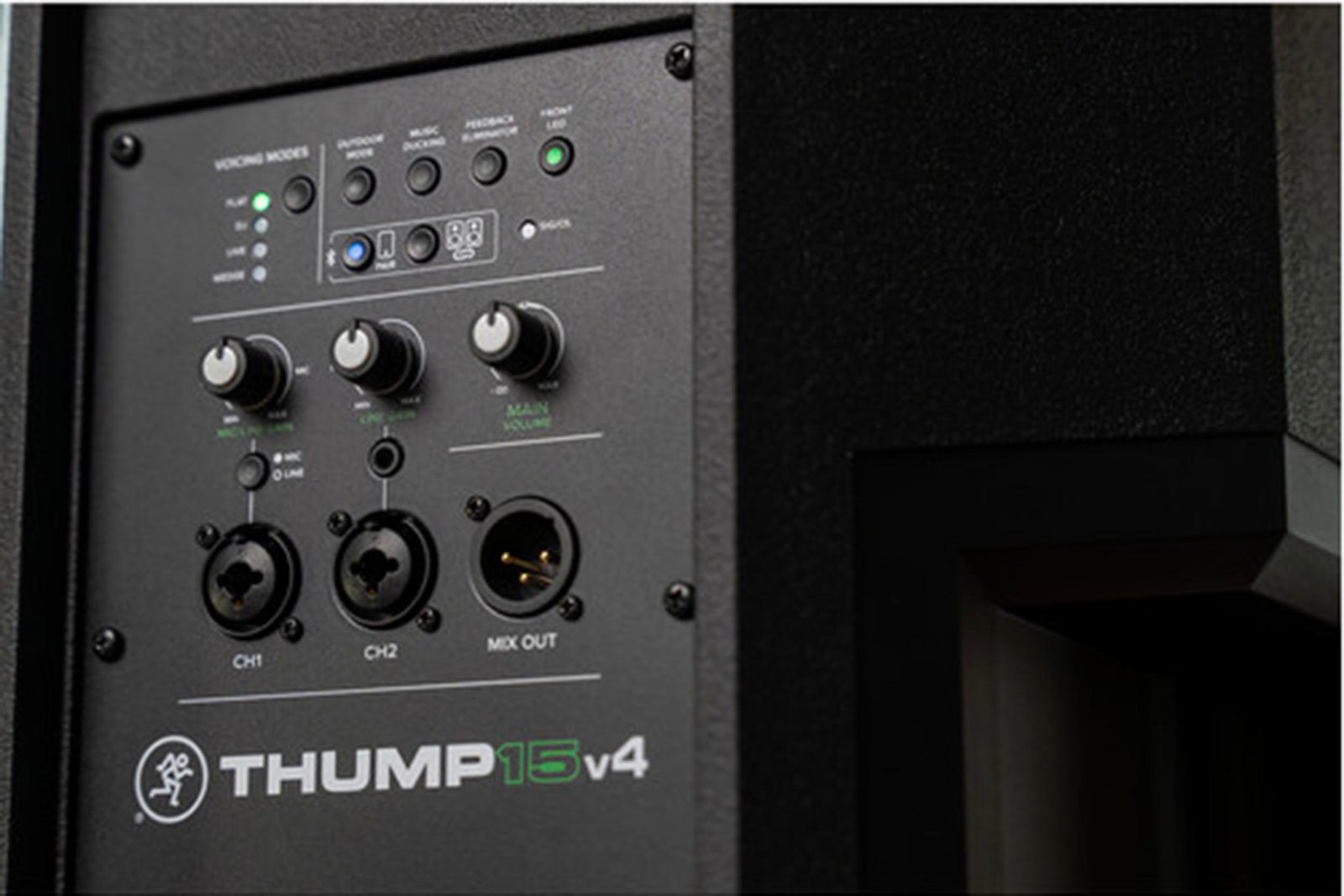 Mackie Thump15v4 Professional 15-Inch Powered Loudspeaker with SoundCheck DSP and Bluetooth by Mackie