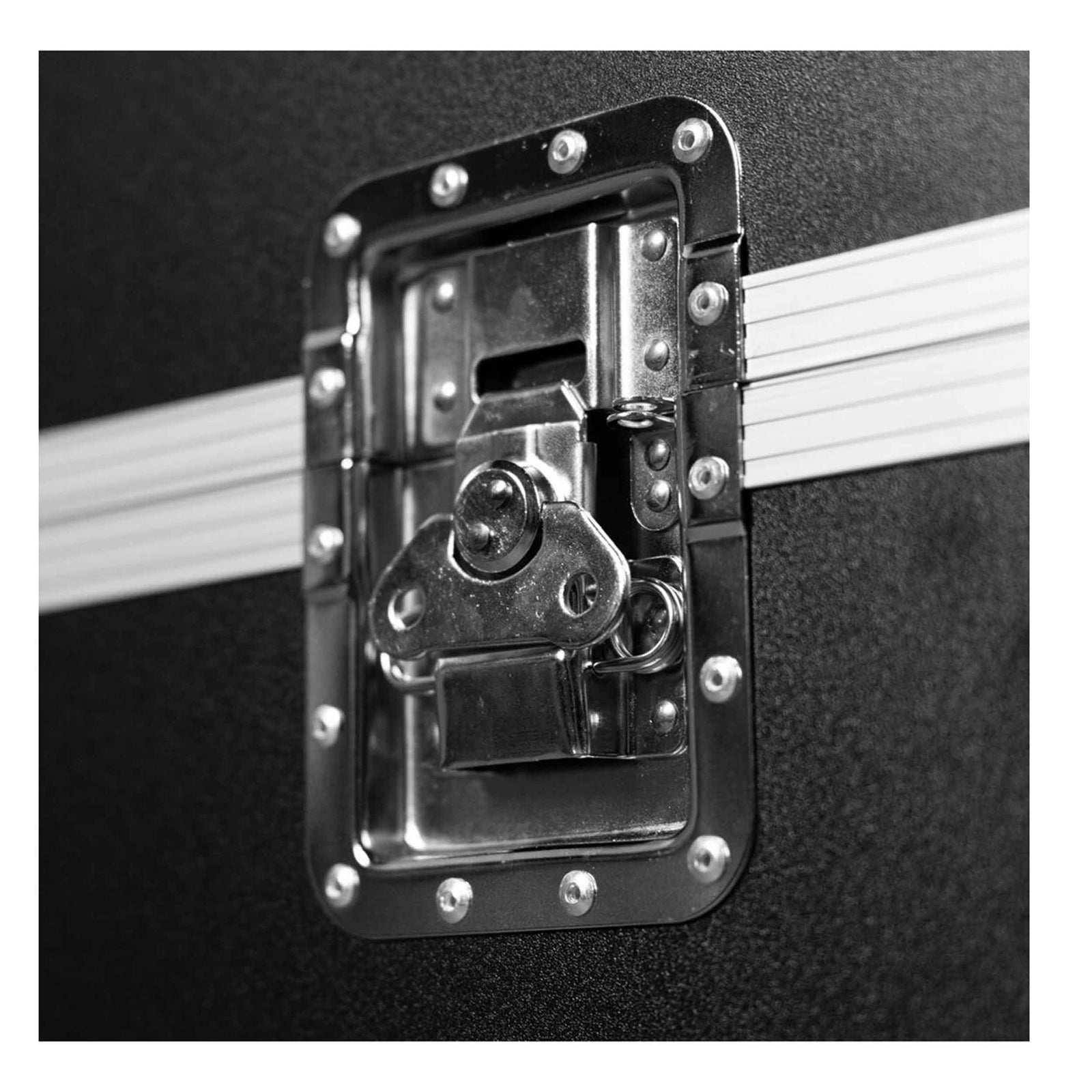Gator Cases GEXPOELED55 ATA-Style Case with ELIFT for 55” LCD/LED Screens - Black