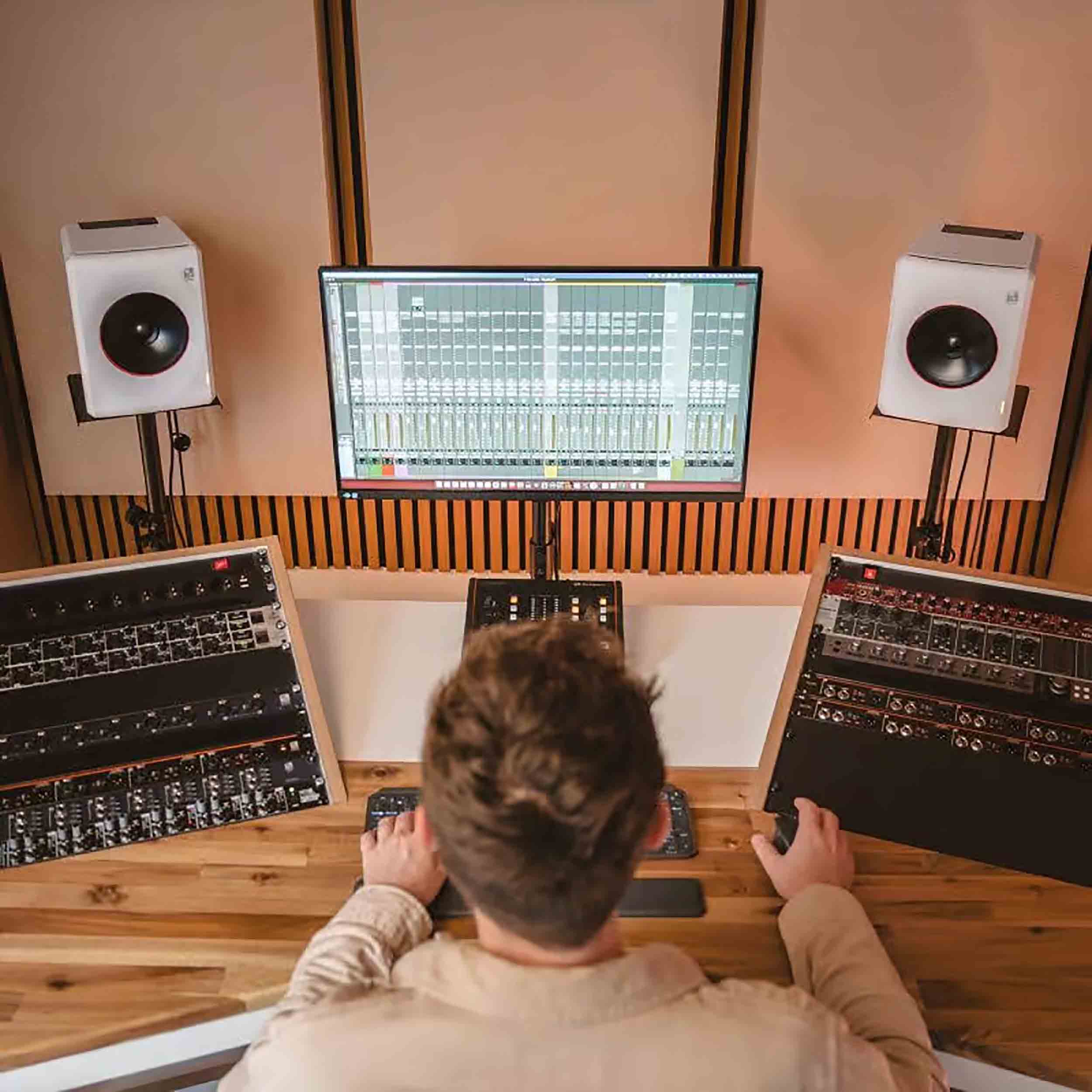 Palmer PORBIT11WUS Active 3-Way Studio Monitor with 1000W Class-D Amp and Dual 8" Woofers-White