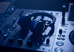 AlphaTheta HDJ-F9 Professional Wireless DJ Headphones