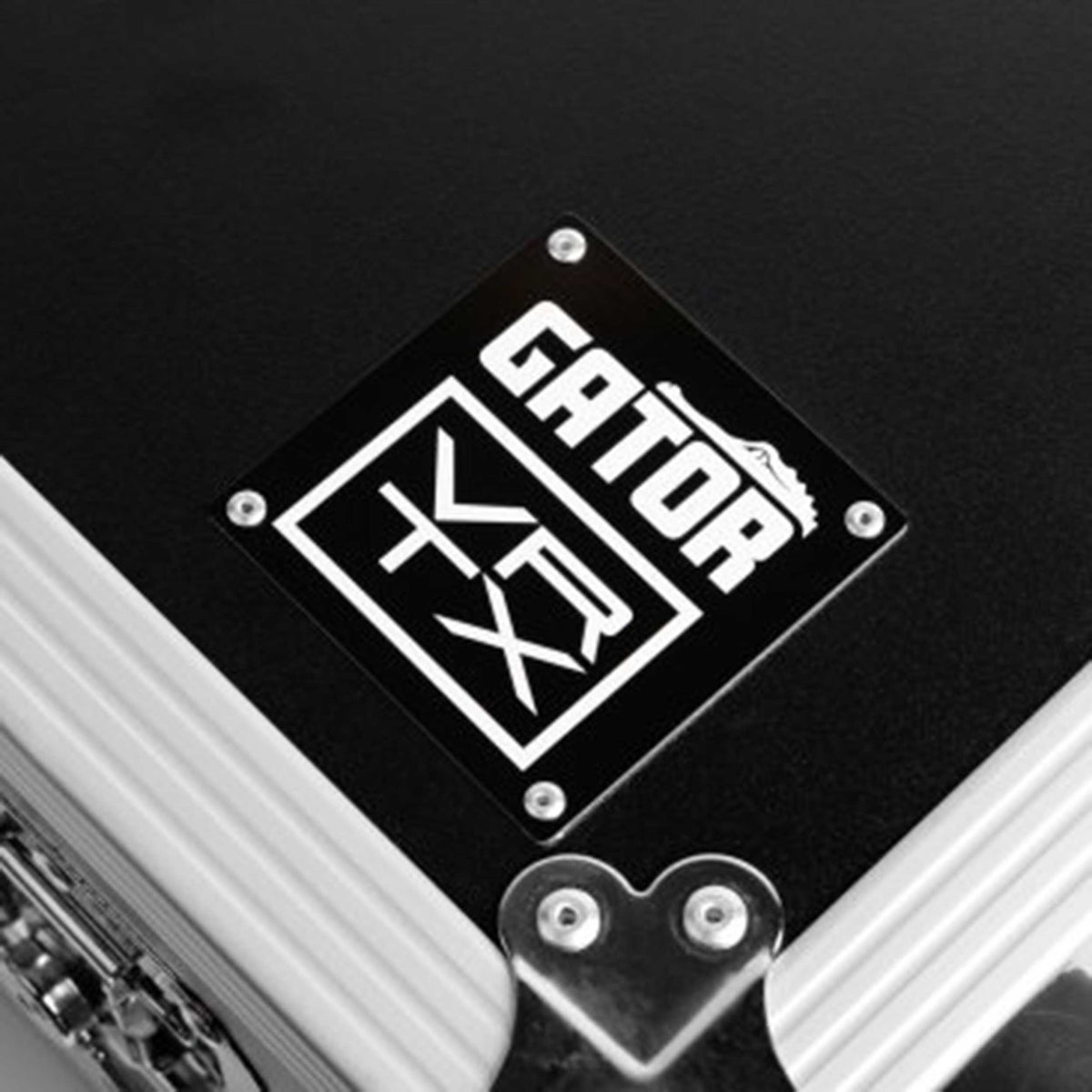 Gator Case GV-TL1710R-TC2313R-HC, ATA-Style Pedalboard Case for 17" to 23" Vertex Pedalboards with Risers