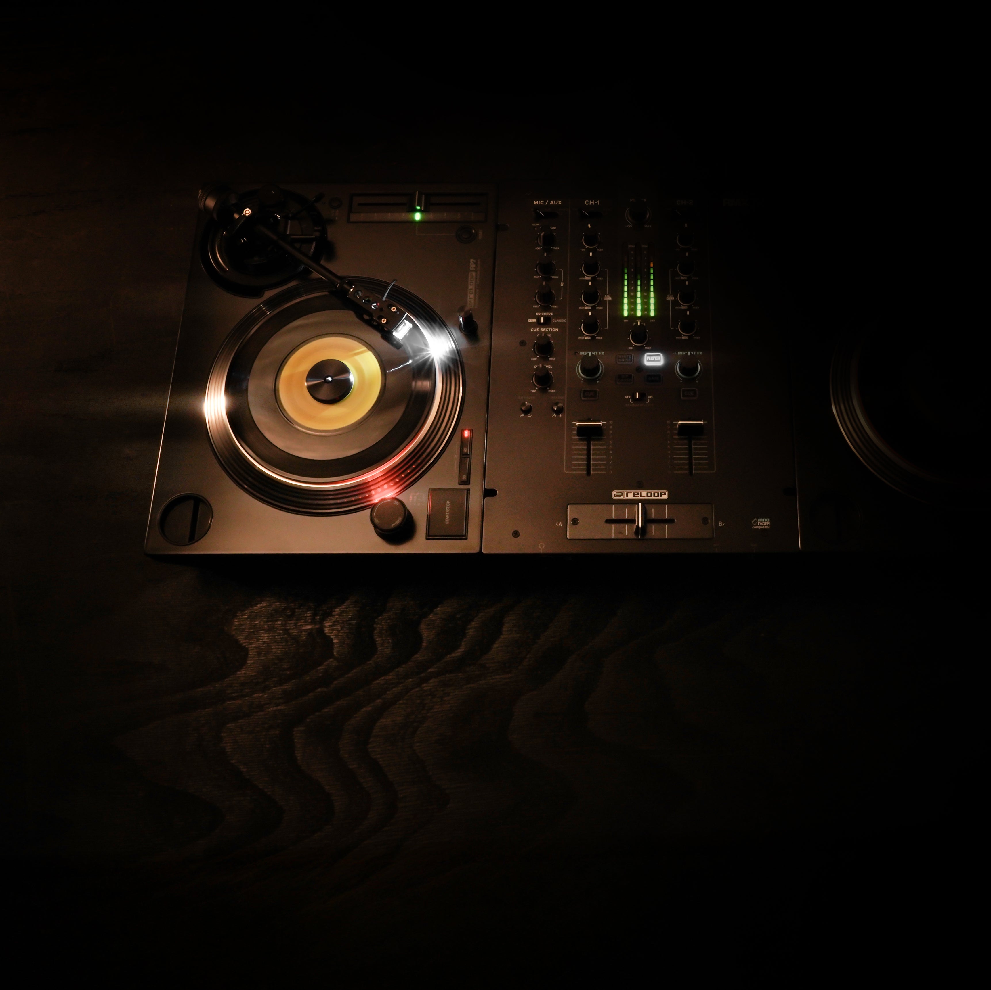 Reloop RP-7 Professional 7 Inch Direct Drive DJ Turntable by Reloop