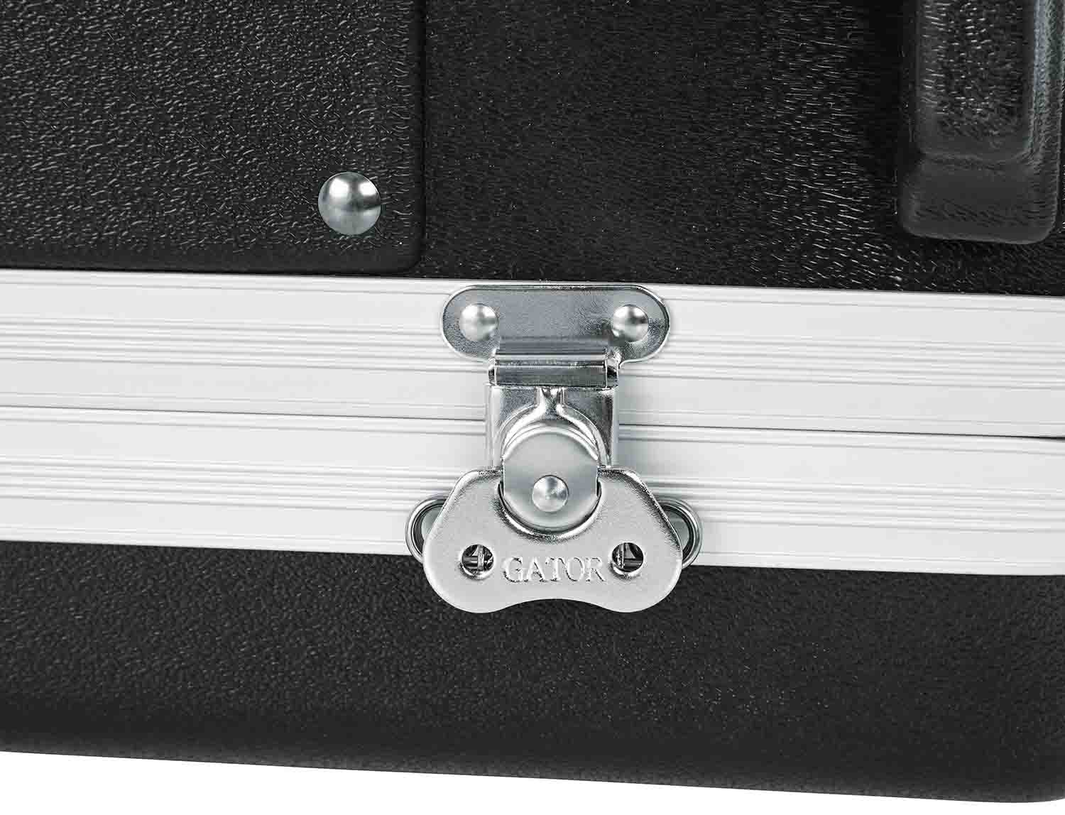 Gator Cases GRR-10PL-US, 10U Powered Rolling Rack Case by Gator Cases