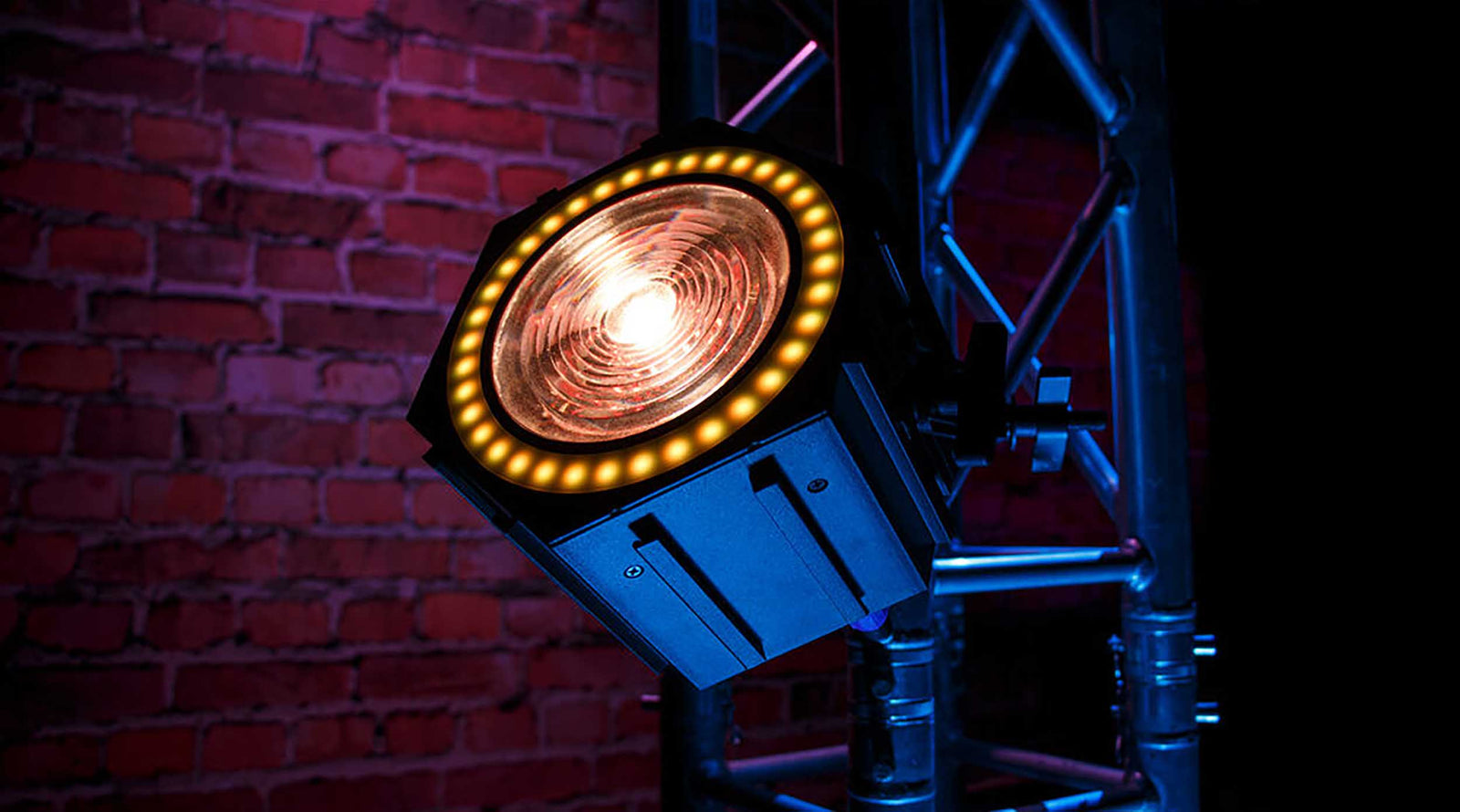 Blizzard Lighting Nexys WW, Warm White LED with Fresnel Lens and RGB Backlight Effects by BLIZZARD LIGHTING