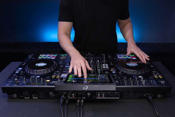 AlphaTheta XDJ-AZ, 4-Channel Professional All-In-One DJ System by Alpha Theta