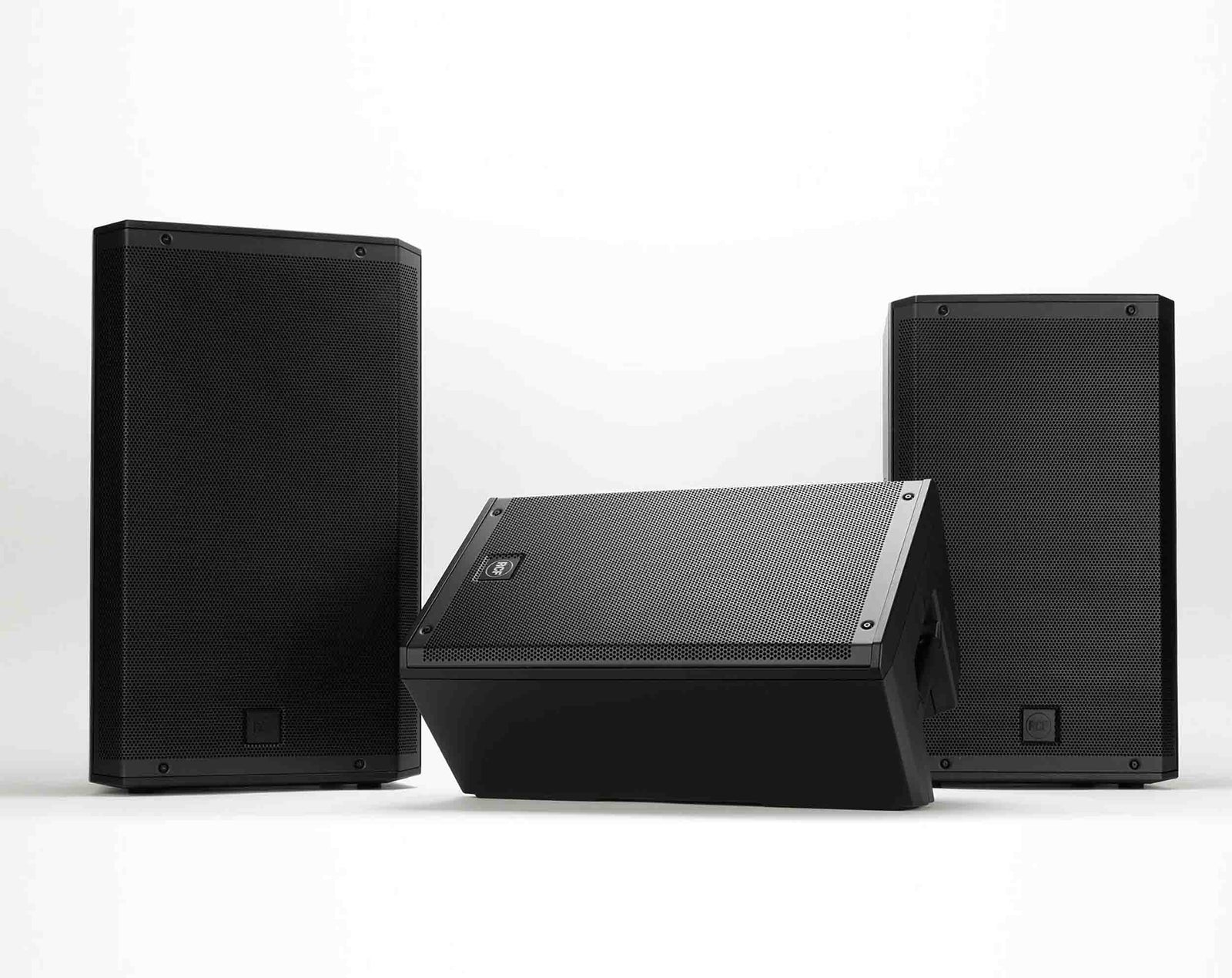 RCF ART-945A Two-Way 15" 2100W Powered PA Speaker with Integrated DSP by RCF