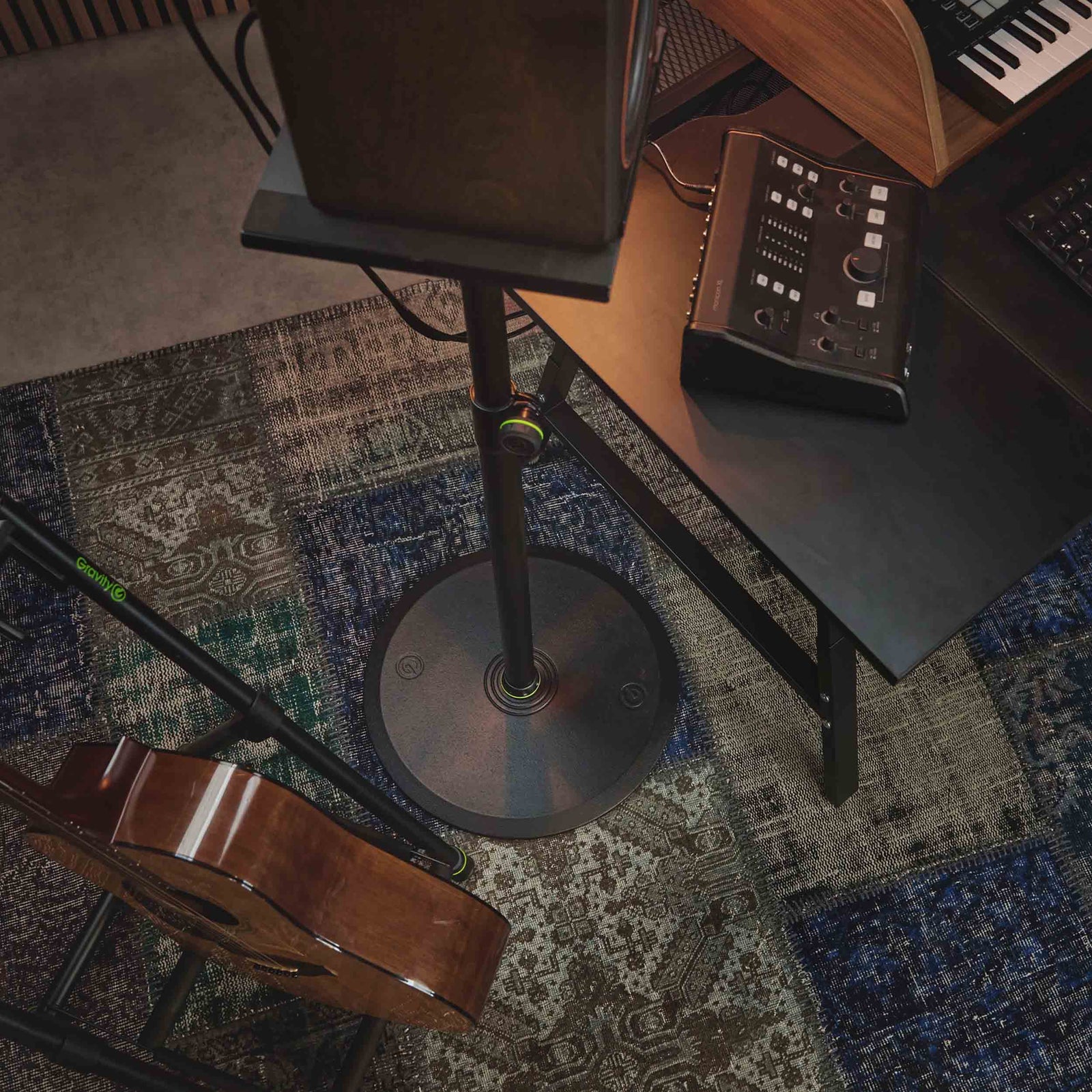 Gravity SP 3202 LR B, Studio Monitor Speaker Stand with Large Round Base by Gravity