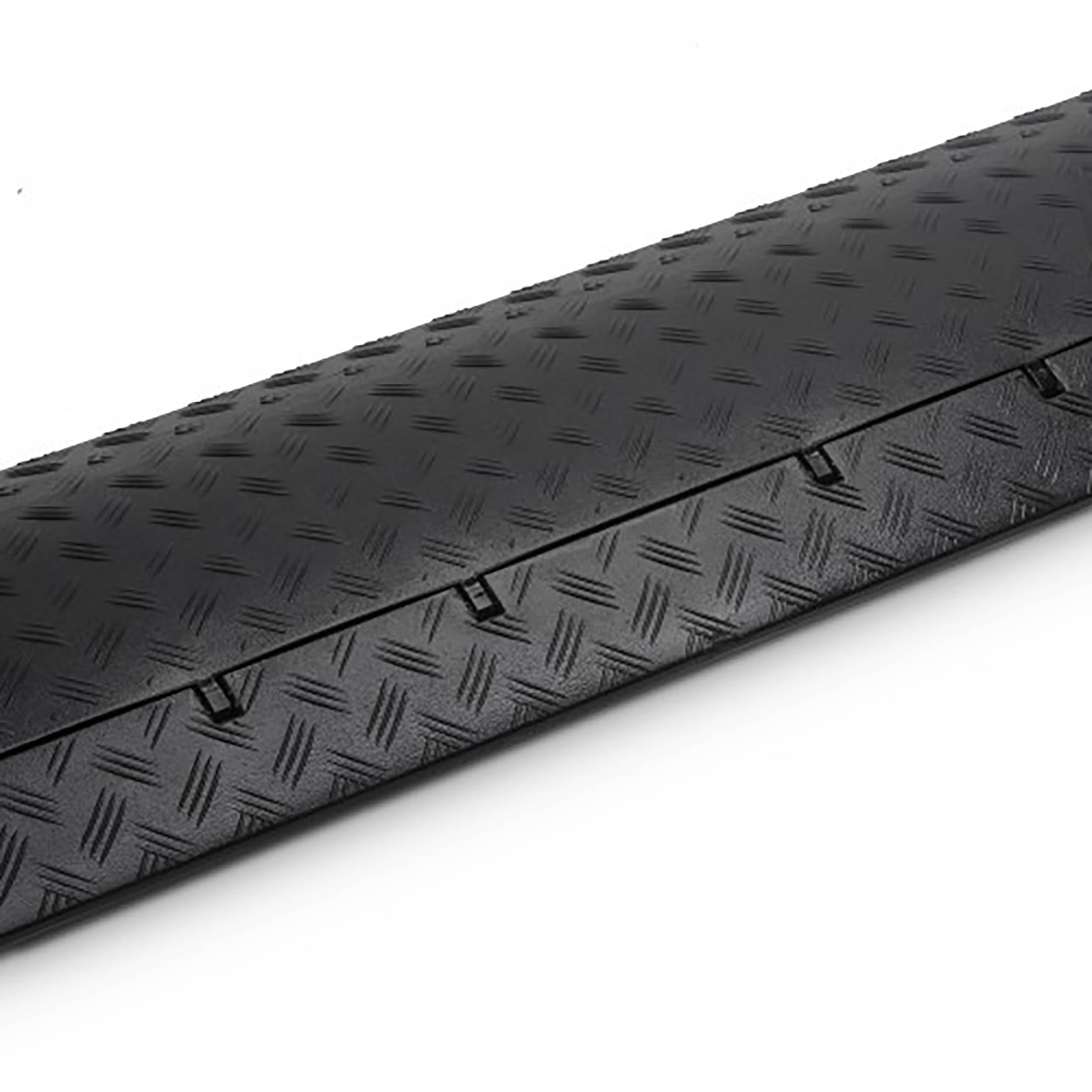 Defender 85200BLK, Medium Duty 3 Channels Cable Protector - Black by Defender