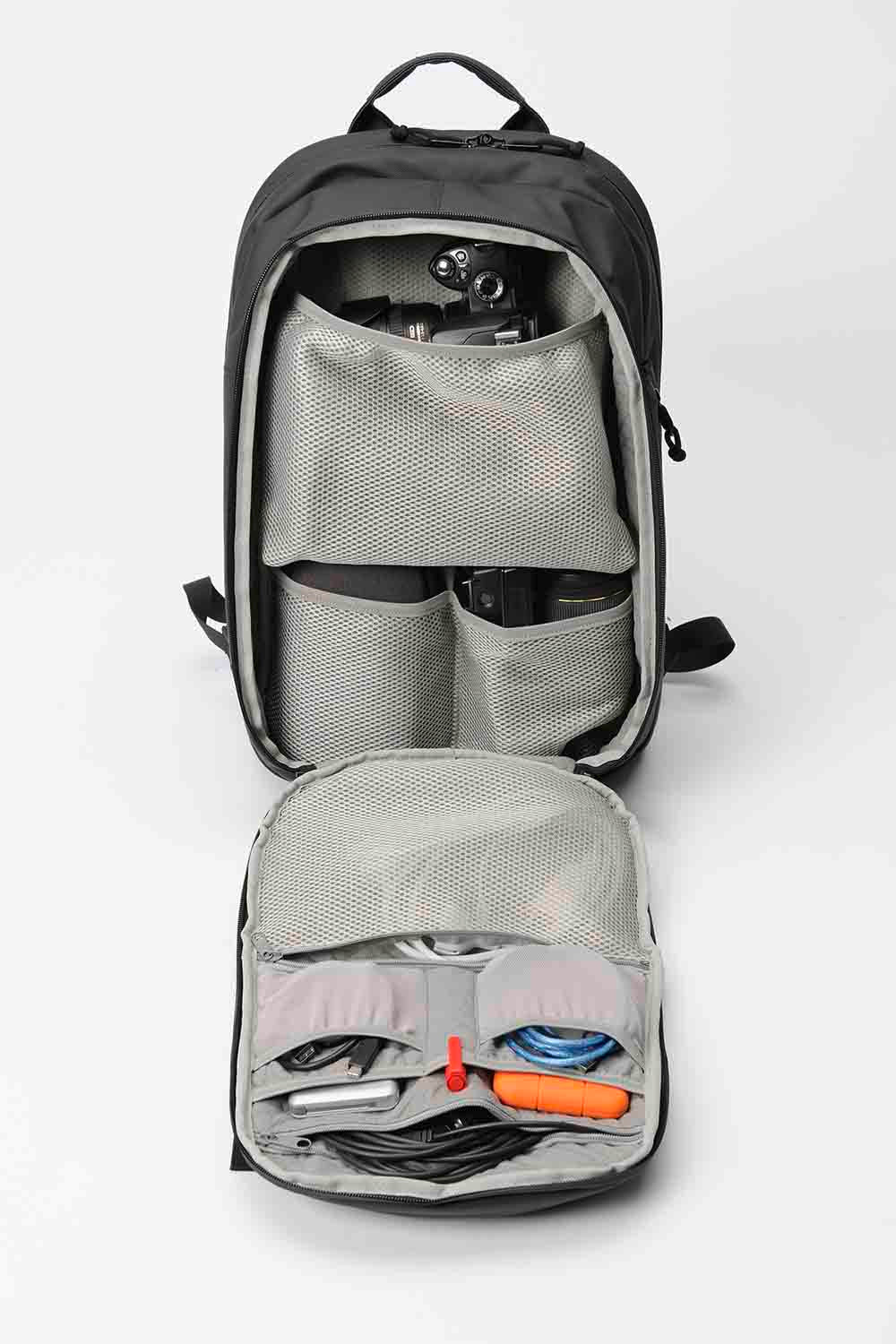 Magma MGA47893 Solid Blaze Pack 80 by Magma