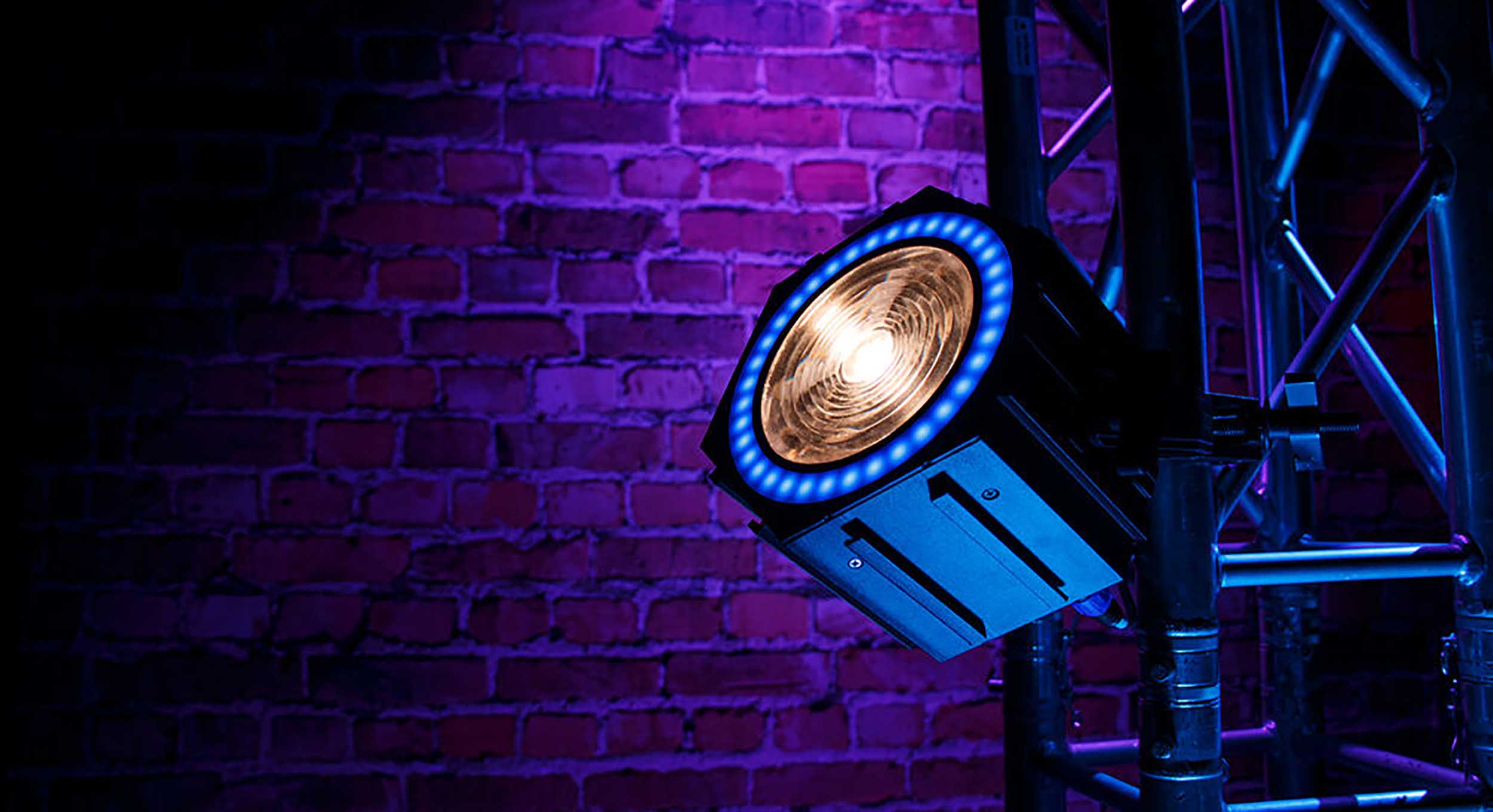 Blizzard Lighting Nexys WW, Warm White LED with Fresnel Lens and RGB Backlight Effects by BLIZZARD LIGHTING