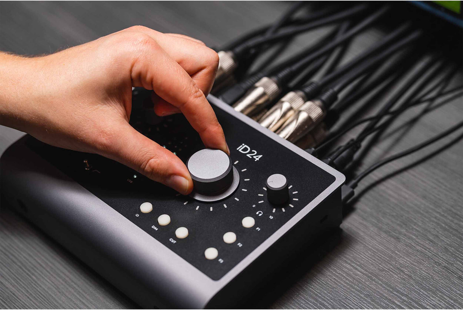 Audient iD24, USB-C Audio Interface by Audient