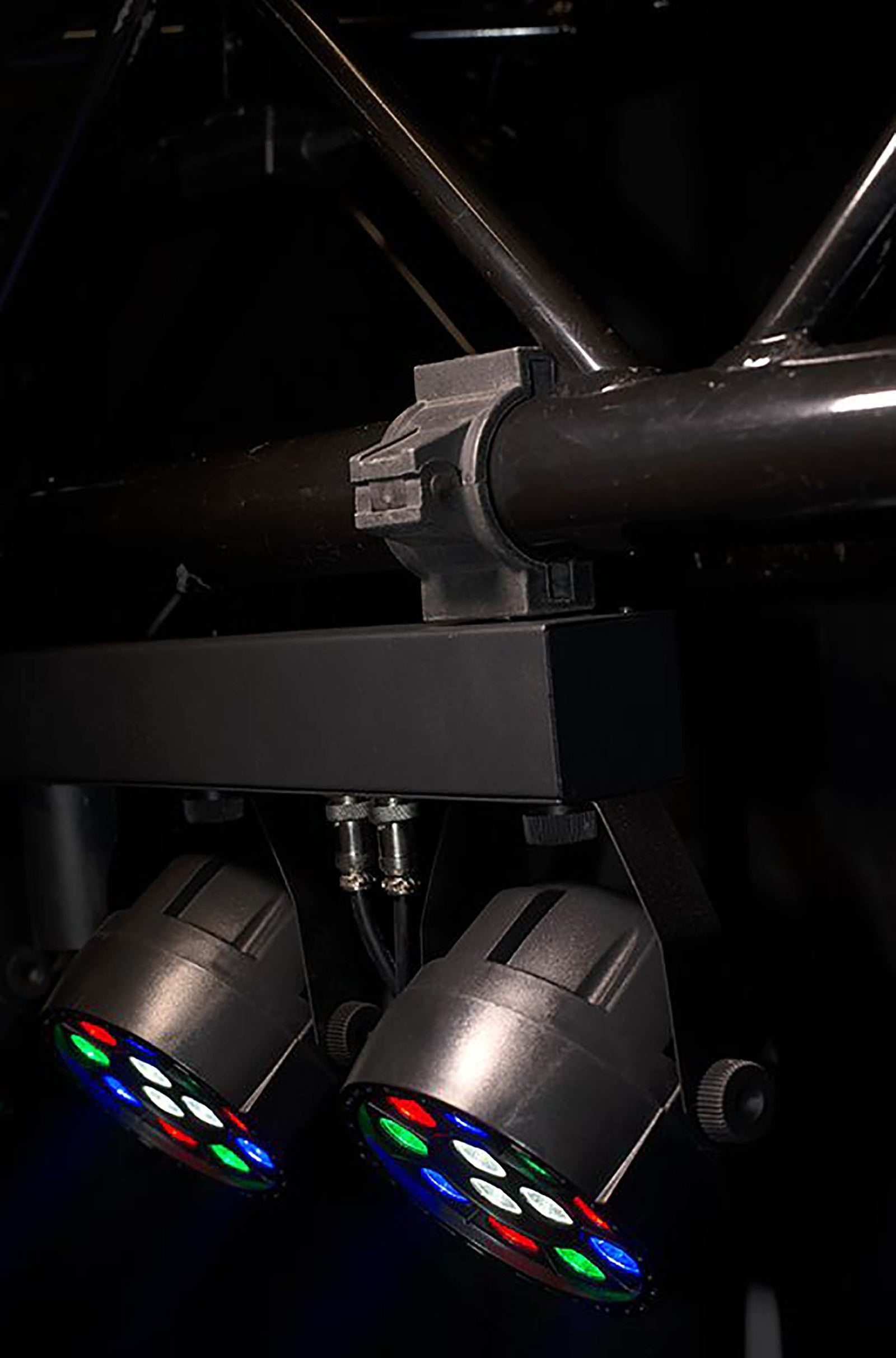 Eliminator Lighting Mini Par Bar with 4 LED Wash Fixtures, Tripod Stand, Remote, and Bag by Eliminator Lighting