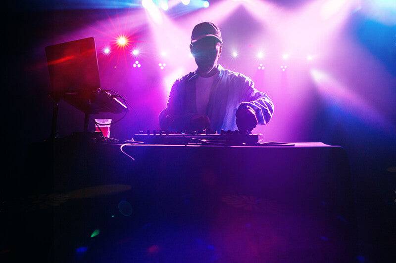 Chauvet DJ Medium Wedding Lighting Package for Mid-Size Dance Floor (100-250 people) - Hollywood DJ