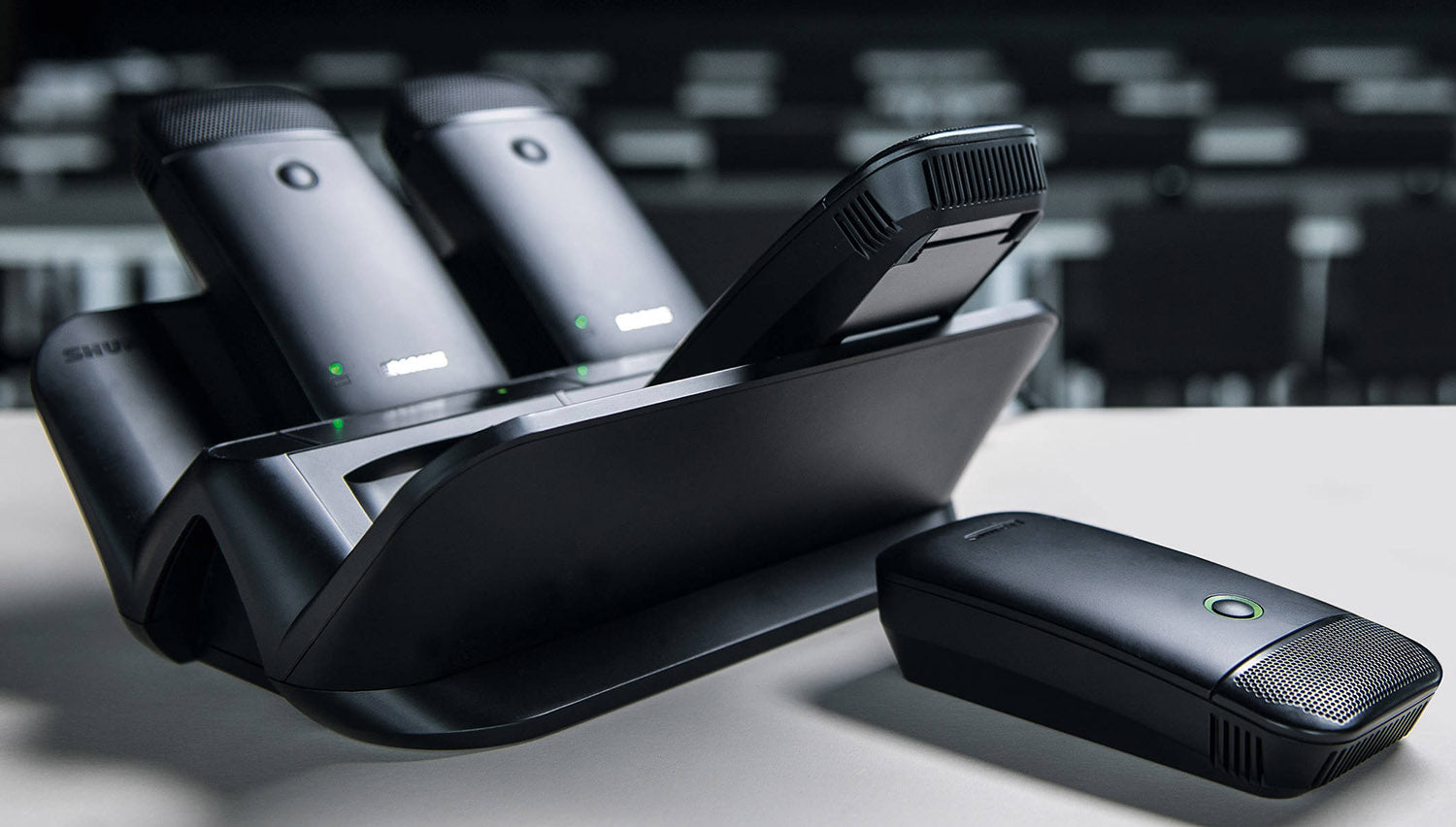 Shure SBC450-US 4-Bay Networked Docking Station with Power Supply - Hollywood DJ