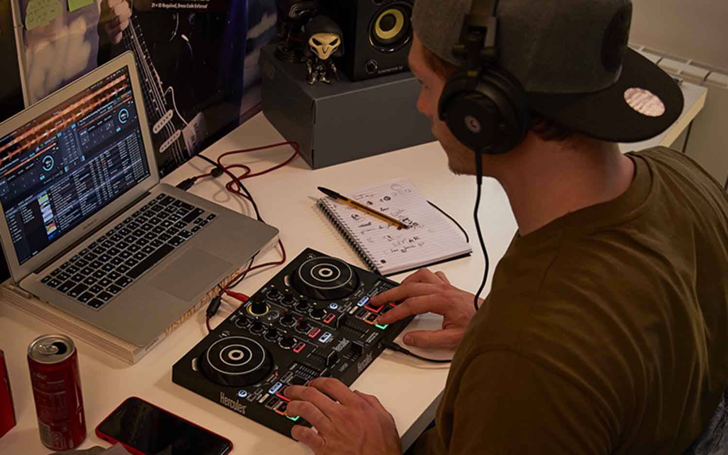 Hercules DJ Control Inpulse 200 With Built-In Audio Interface DJ Controller - Hollywood DJ