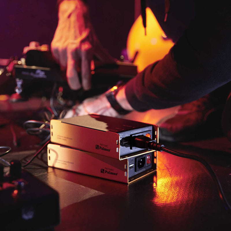 Palmer PWT 12 IEC, Universal Pedalboard Power Supply with USB by Palmer