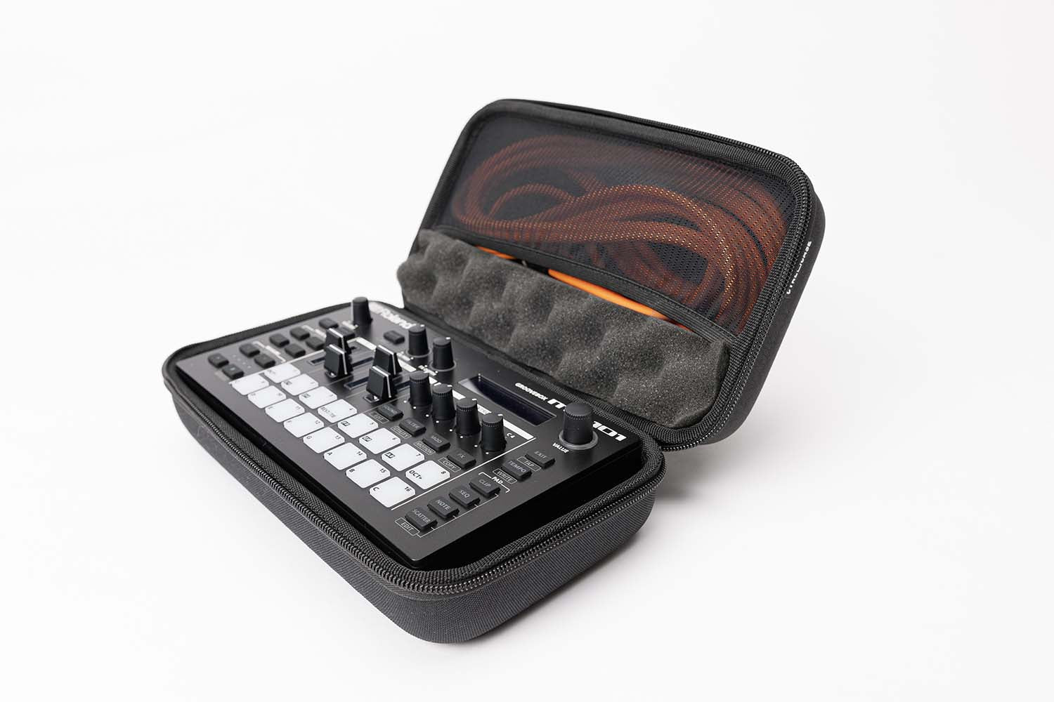 Magma MGA48025 Controller Case For MC-101 Groovebox - Hollywood DJ