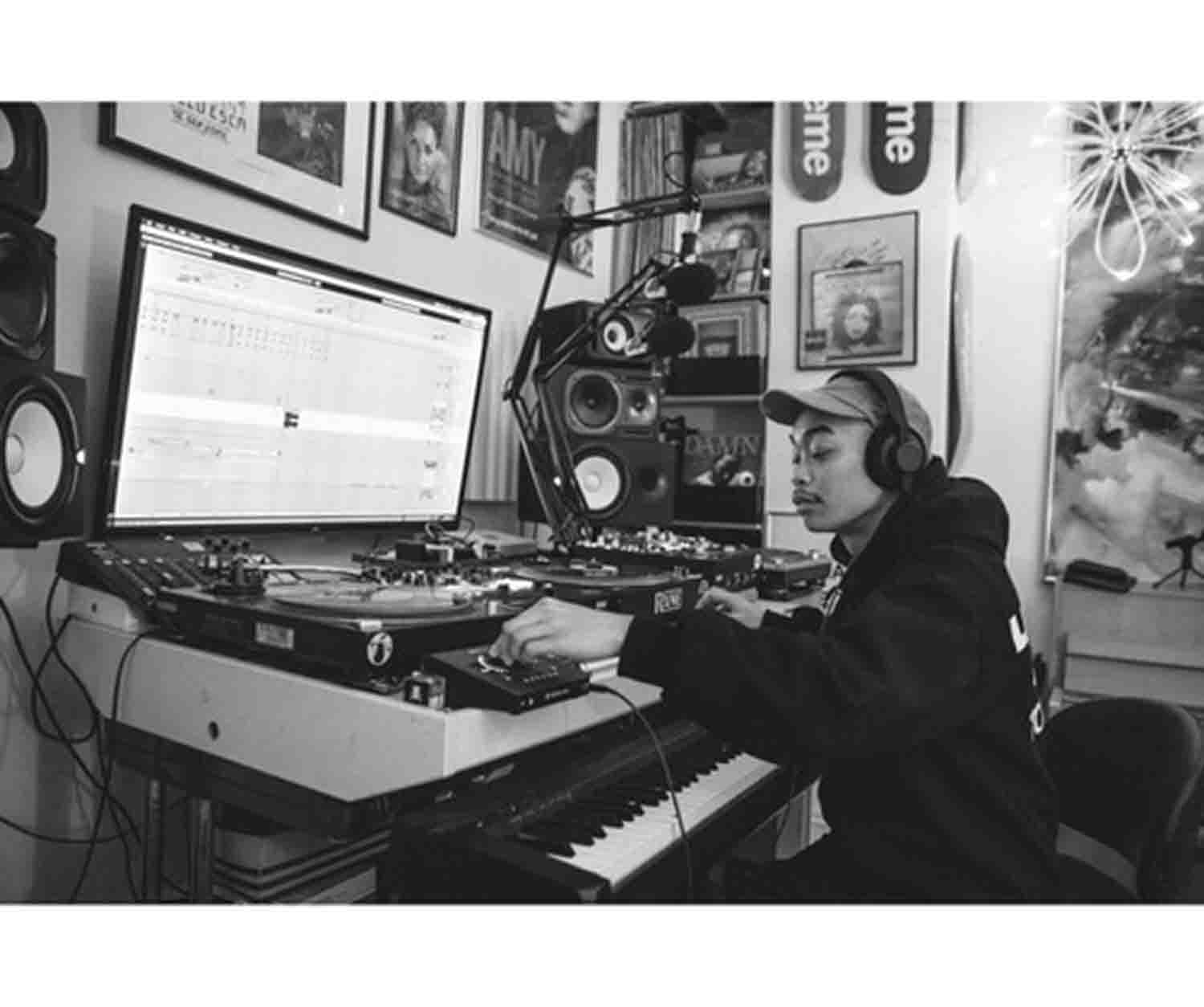 AIAIAI TMA-2 Studio XE Closed Back Over Ear Headphones - Hollywood DJ