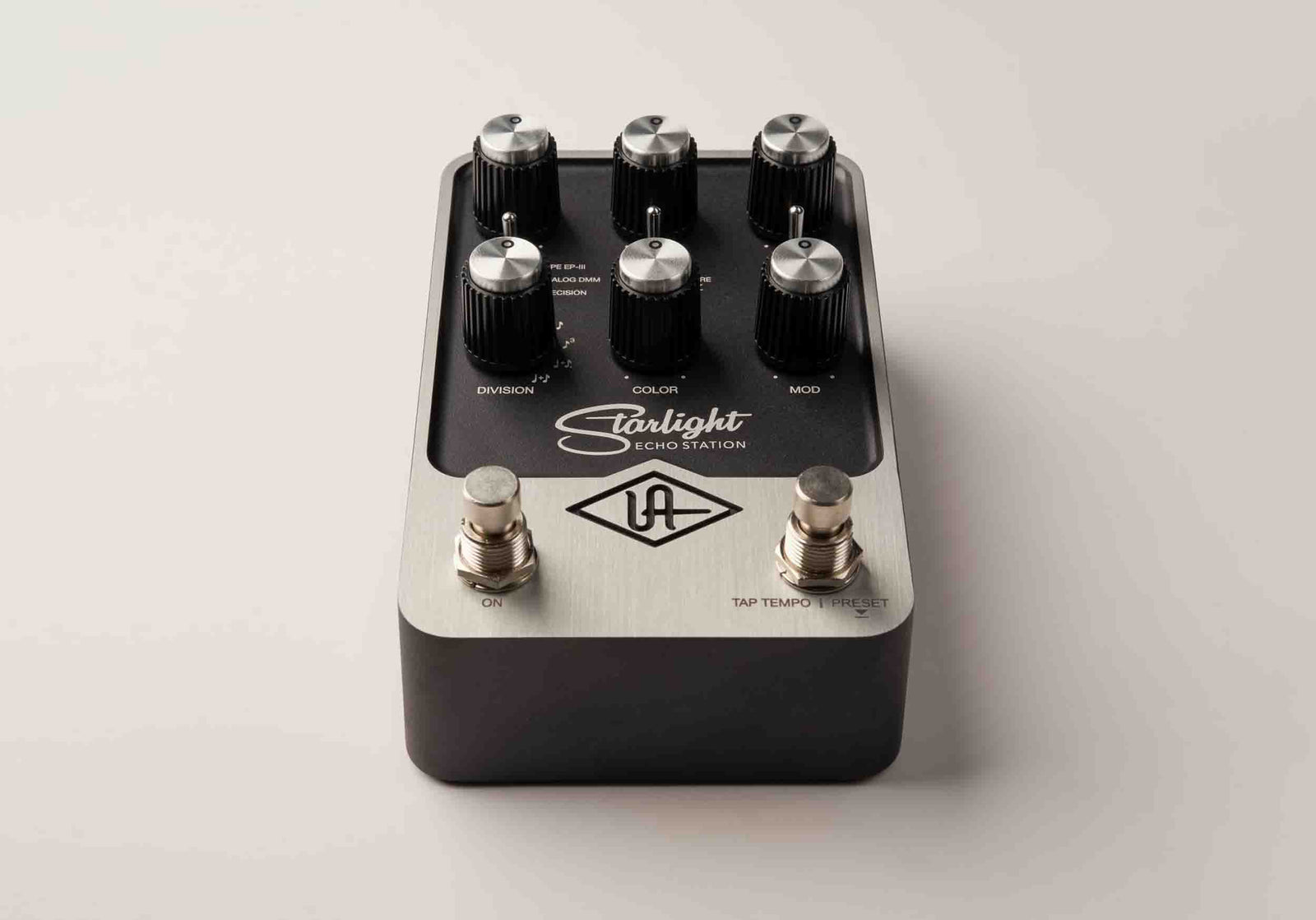 Universal Audio Starlight Echo Station Stereo Delay Pedal - Hollywood DJ