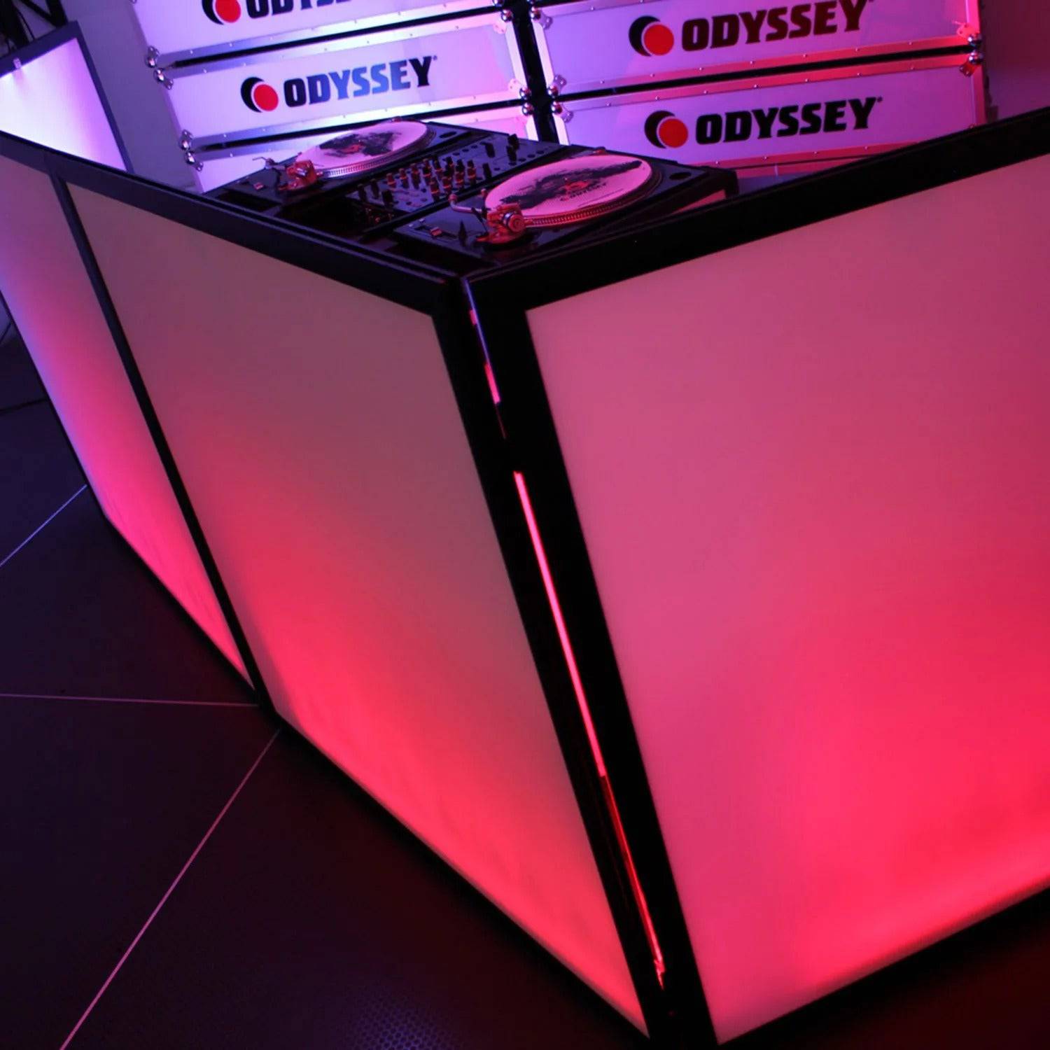 Odyssey SWF9646B, 96 X 46 Inches White Pro DJ Facade With Black Frame - Hollywood DJ