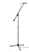 Samson SAQ7VP Complete Dynamic Microphone System - Hollywood DJ