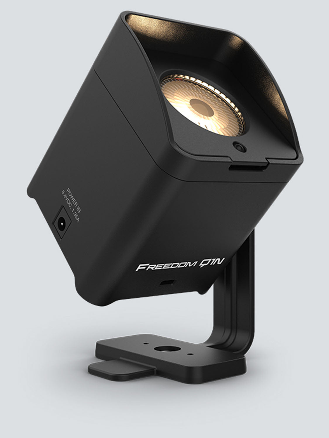 Chauvet Freedom Q1N (4) RGB+WW Pin Spot Wireless DMX Rechargeable Wash Lights - Hollywood DJ