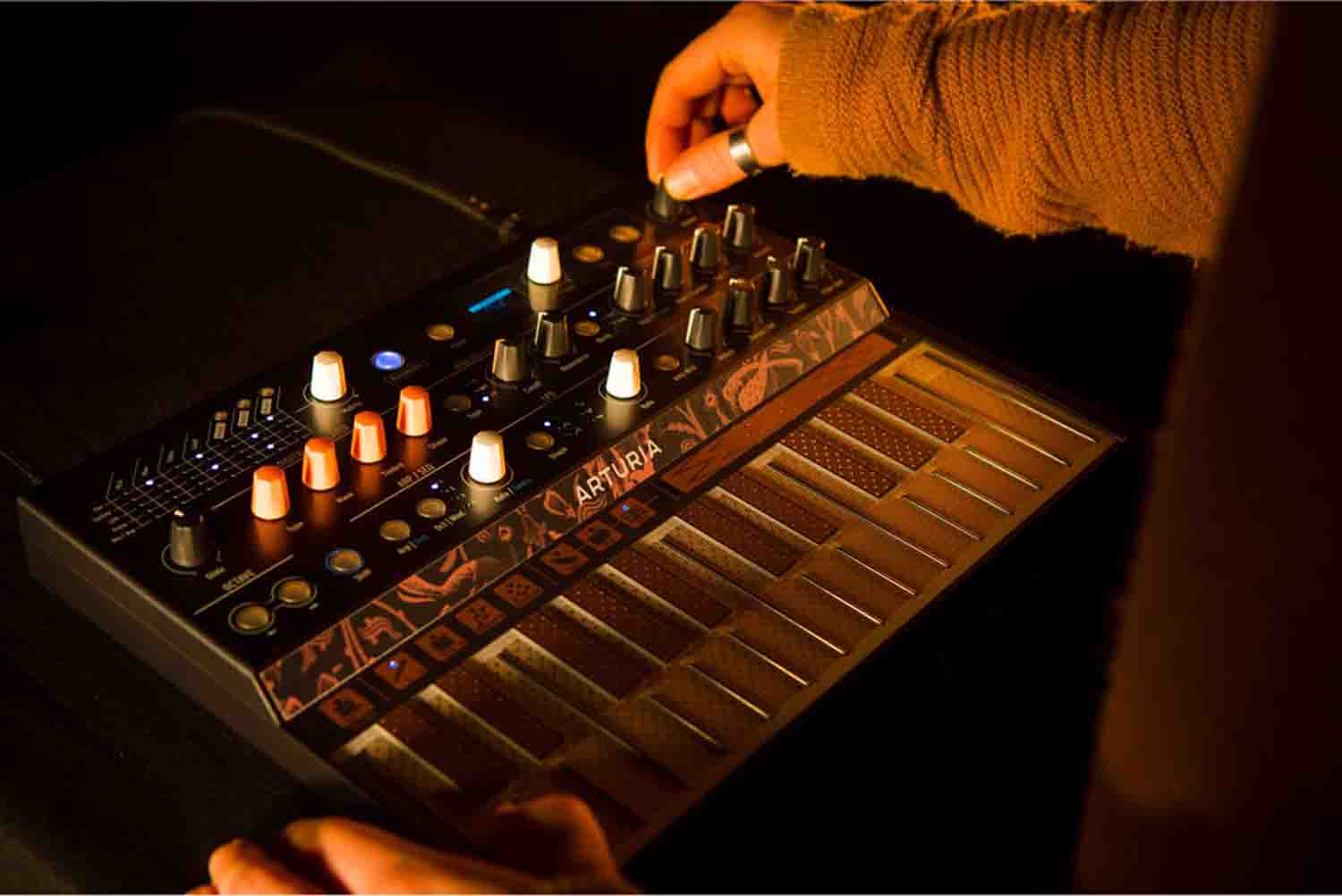 Arturia MICROFREAK Synthesizer with Gooseneck Microphone Bundle - Hollywood DJ