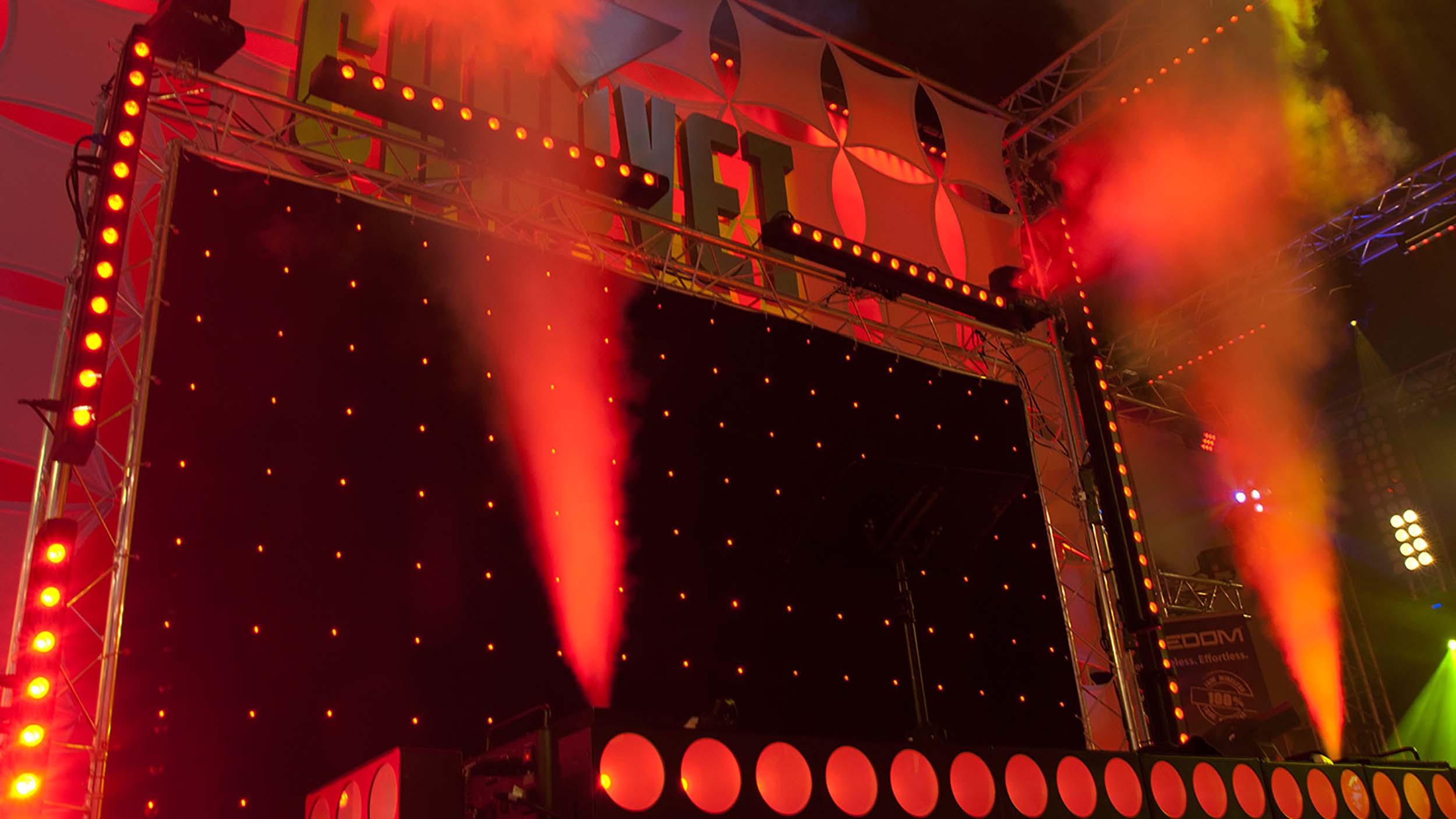 Chuavet DJ Geyser RGB Vertical Fog Smoke w/ LED Light Effect FREE Remotes and Fluid by Chauvet DJ