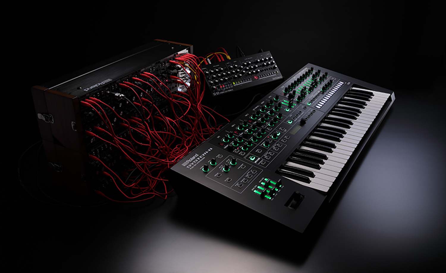 B-Stock: Roland SYSTEM-8 PLUG-OUT Synthesizer - Hollywood DJ