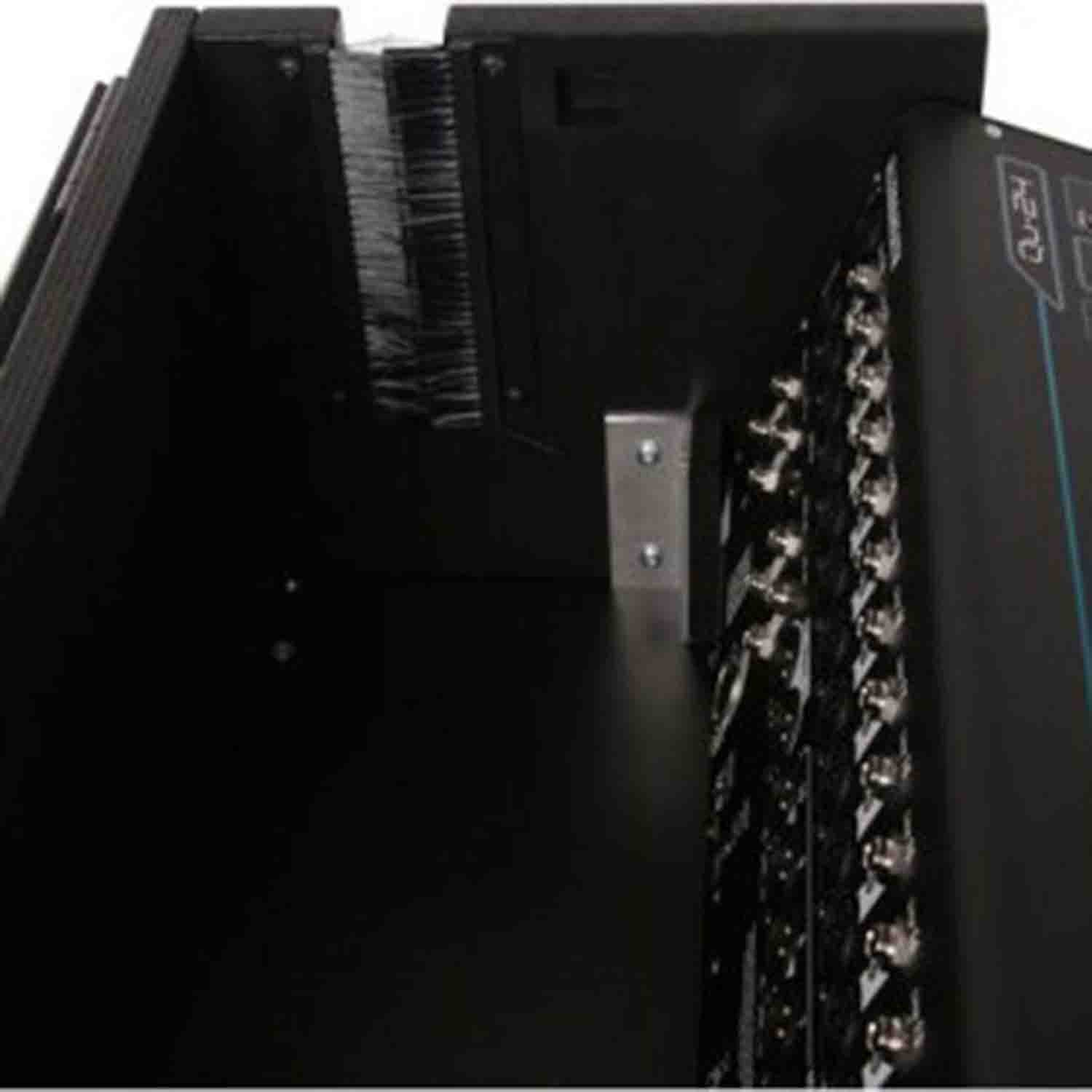 ProX XS-YCL3DHW DJ Case for Yamaha CL3 Mixer with Doghouse and Wheels - Hollywood DJ