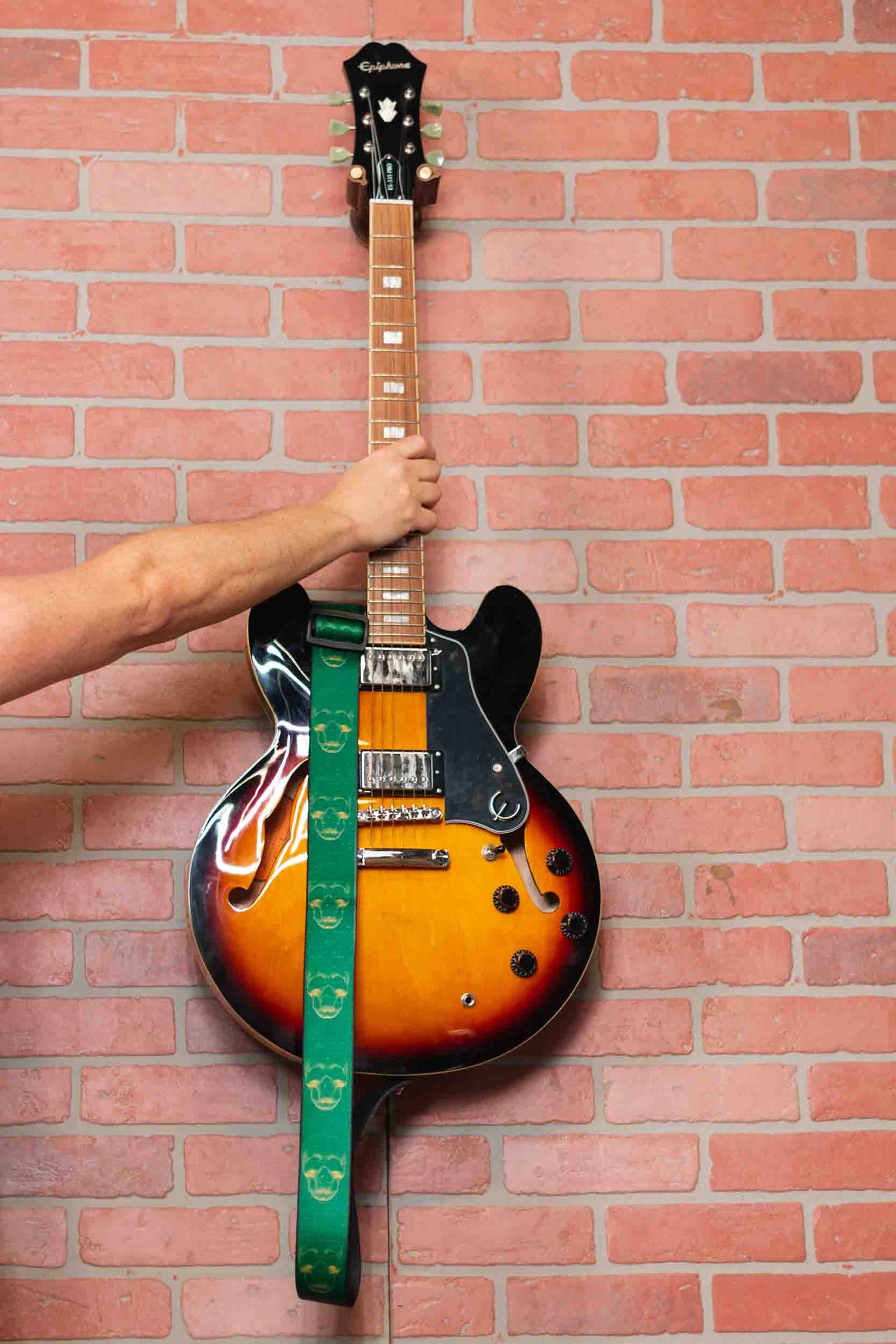Levy's Leathers MPD2-113 2” Wide Polyester Guitar Strap with Green and Mustard Scanned Skull Motif - Hollywood DJ