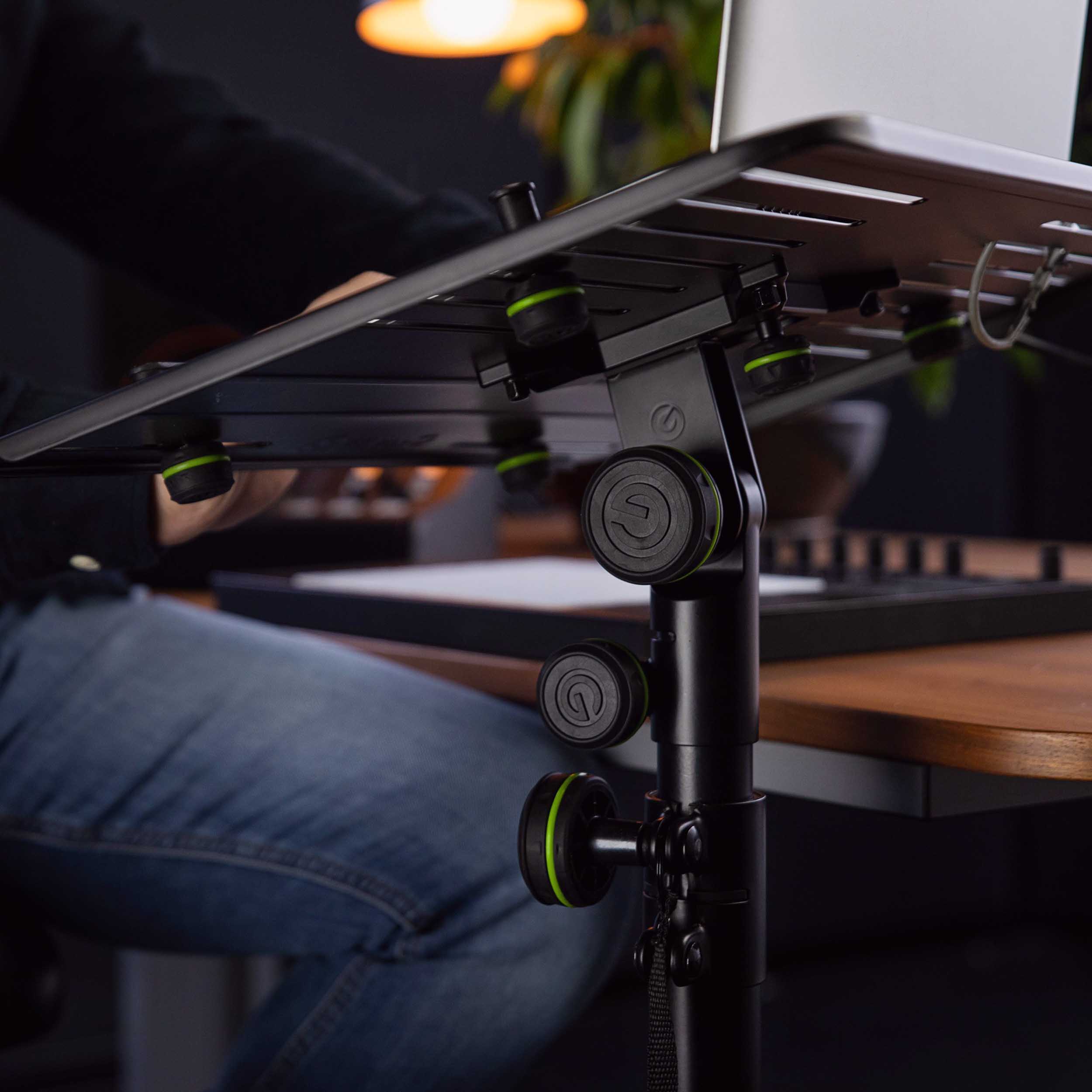 Gravity LTS TRAY 1, Laptop Tray with Adjustable Holding Pins - Hollywood DJ