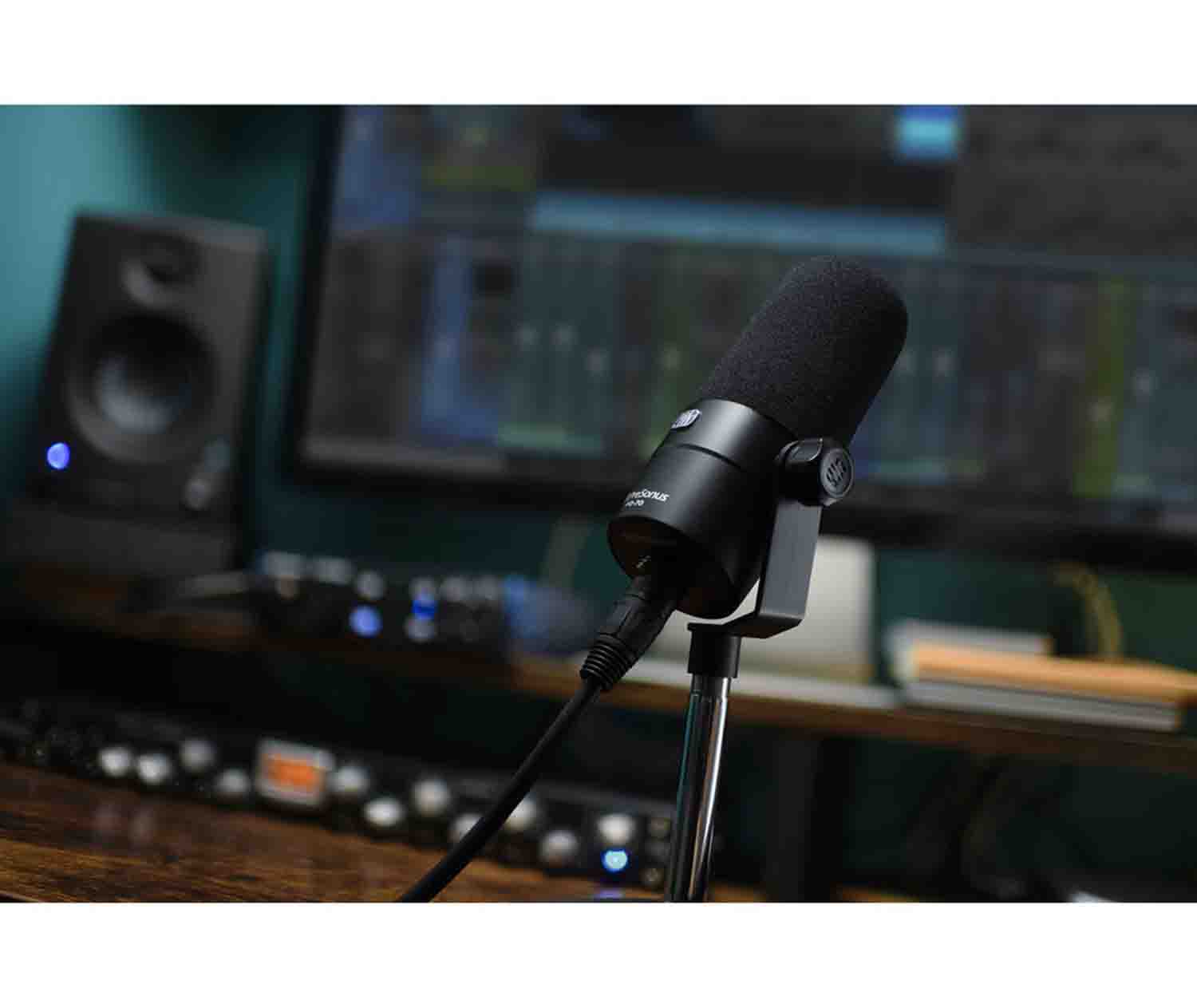 PreSonus PD-70 Dynamic Cardioid Broadcast Microphone - Hollywood DJ