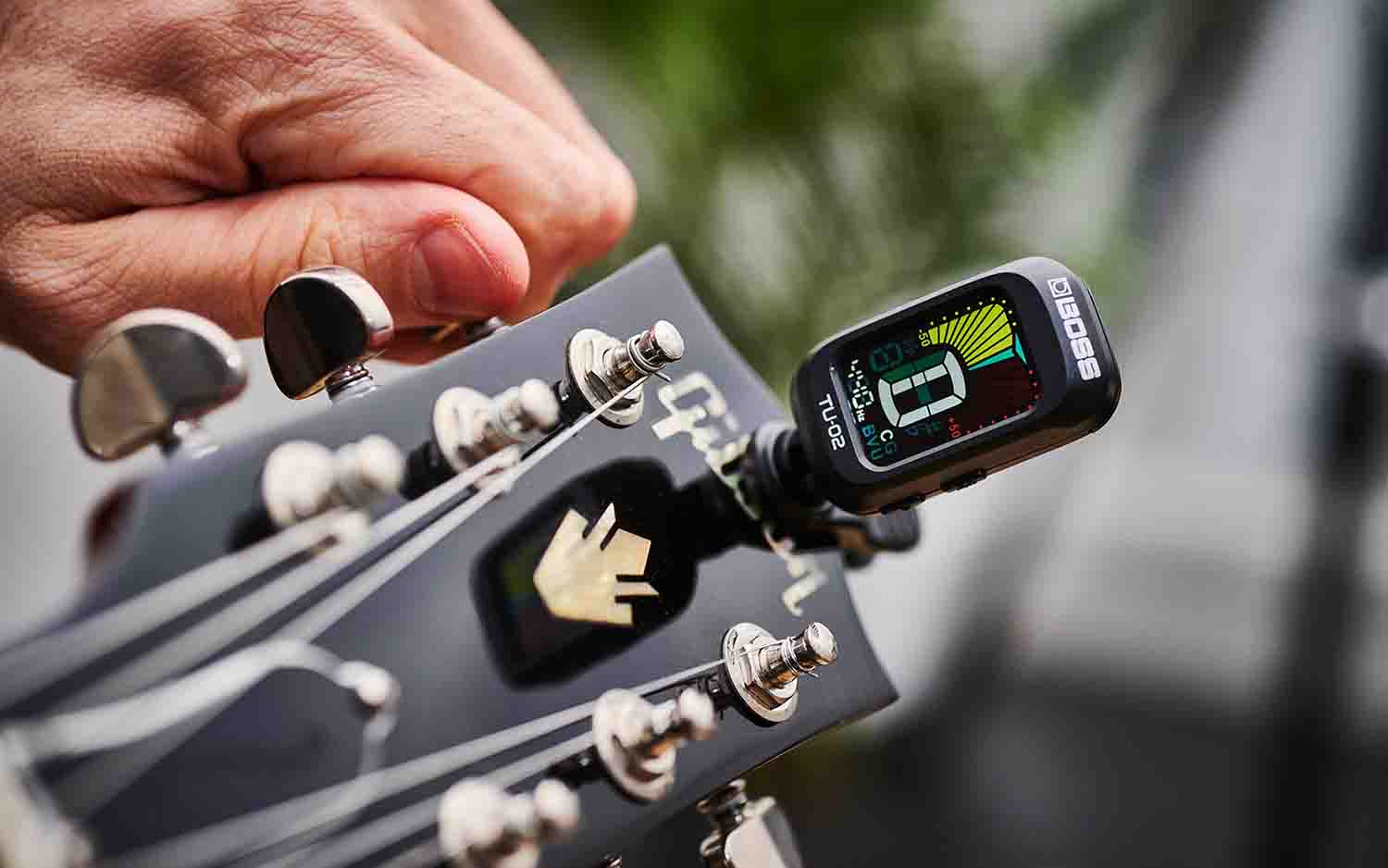 Boss TU-02 Clip-On Tuner with High Contrast Color Display - Hollywood DJ