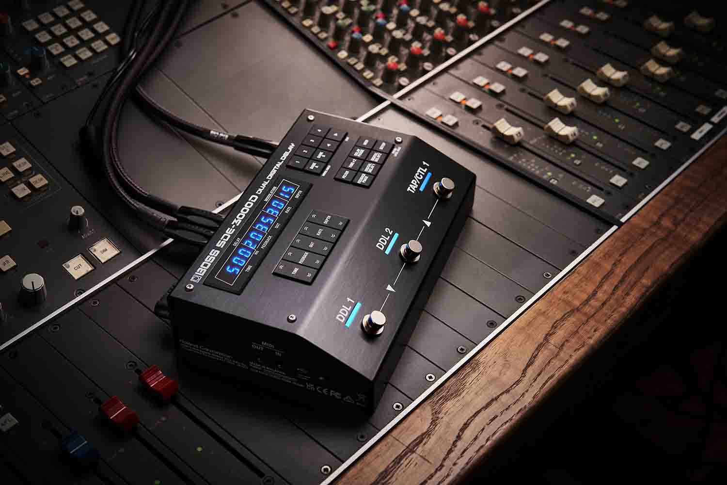 Open Box: Boss SDE-3000D Dual Digital Delay Effect Pedal - Hollywood DJ