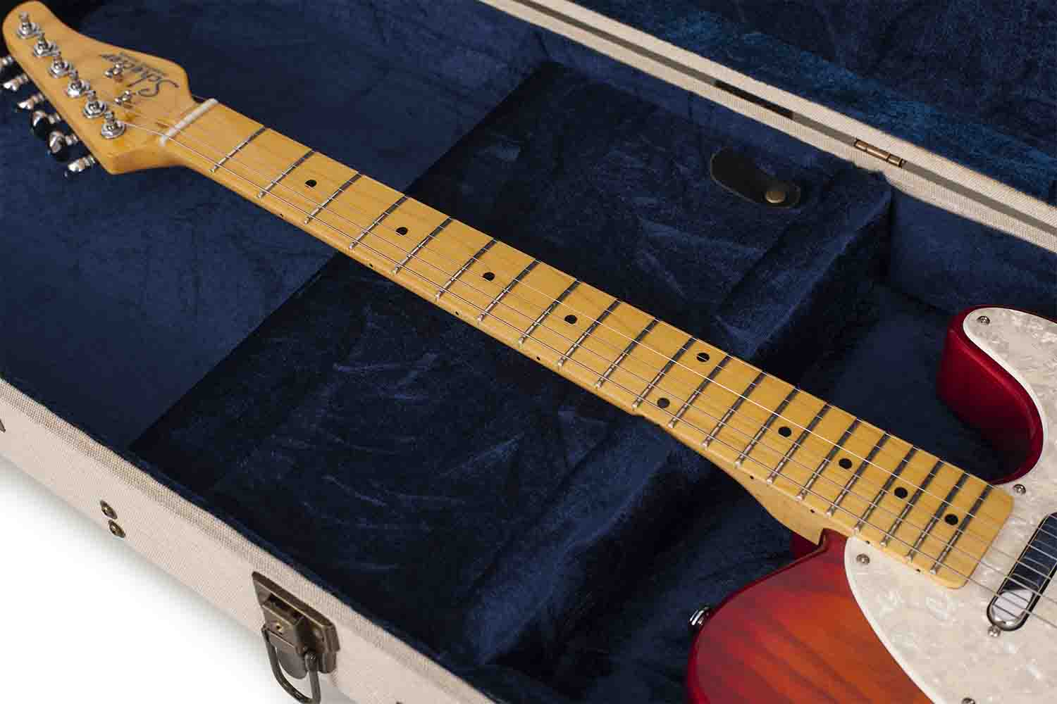 Gator Cases GW-JM ELEC Deluxe Wood Case for Standard Electric Guitars - Journeyman Burlap Exterior - Hollywood DJ
