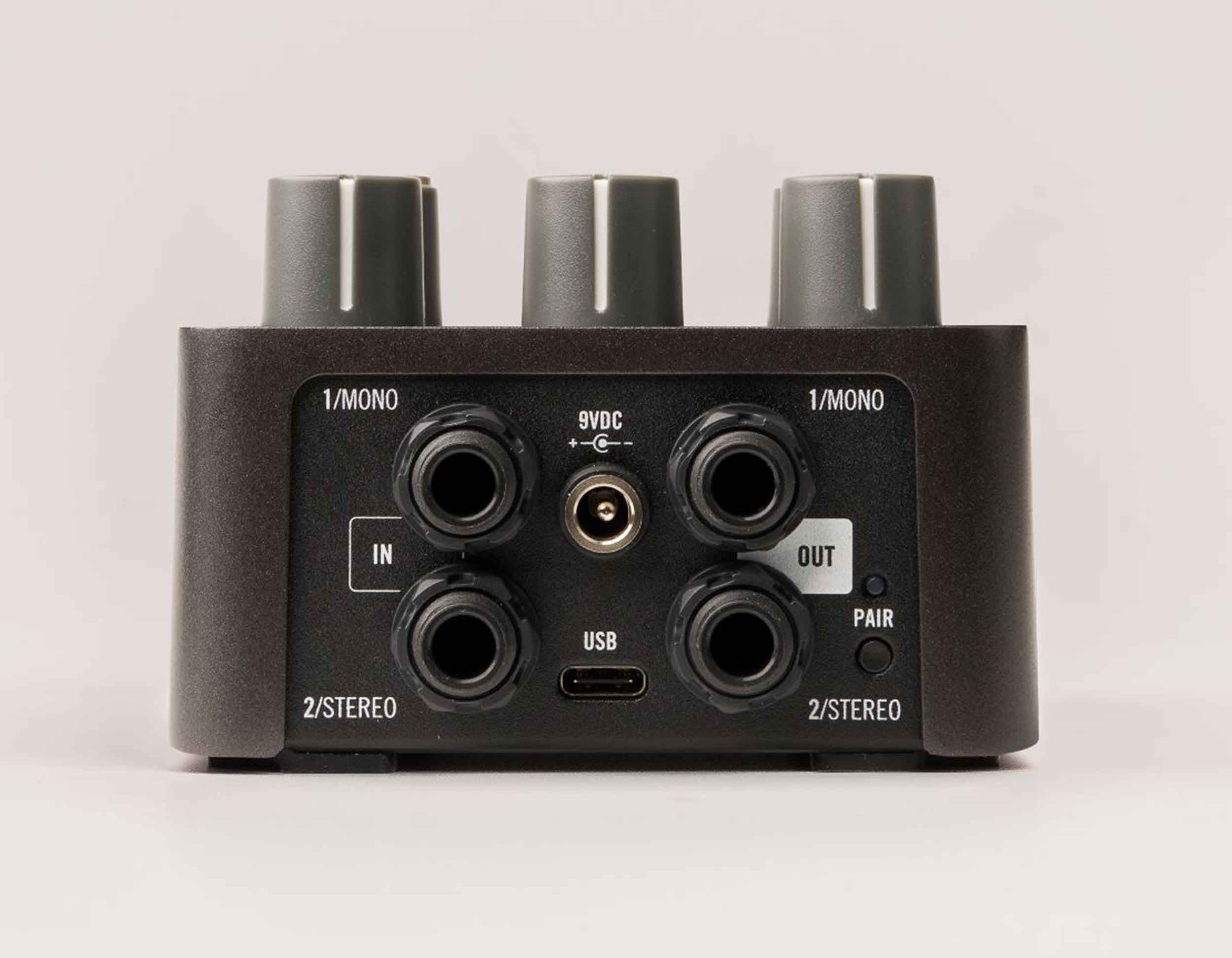 Universal Audio Galaxy 74' Tape Echo and Reverb Pedal - Hollywood DJ