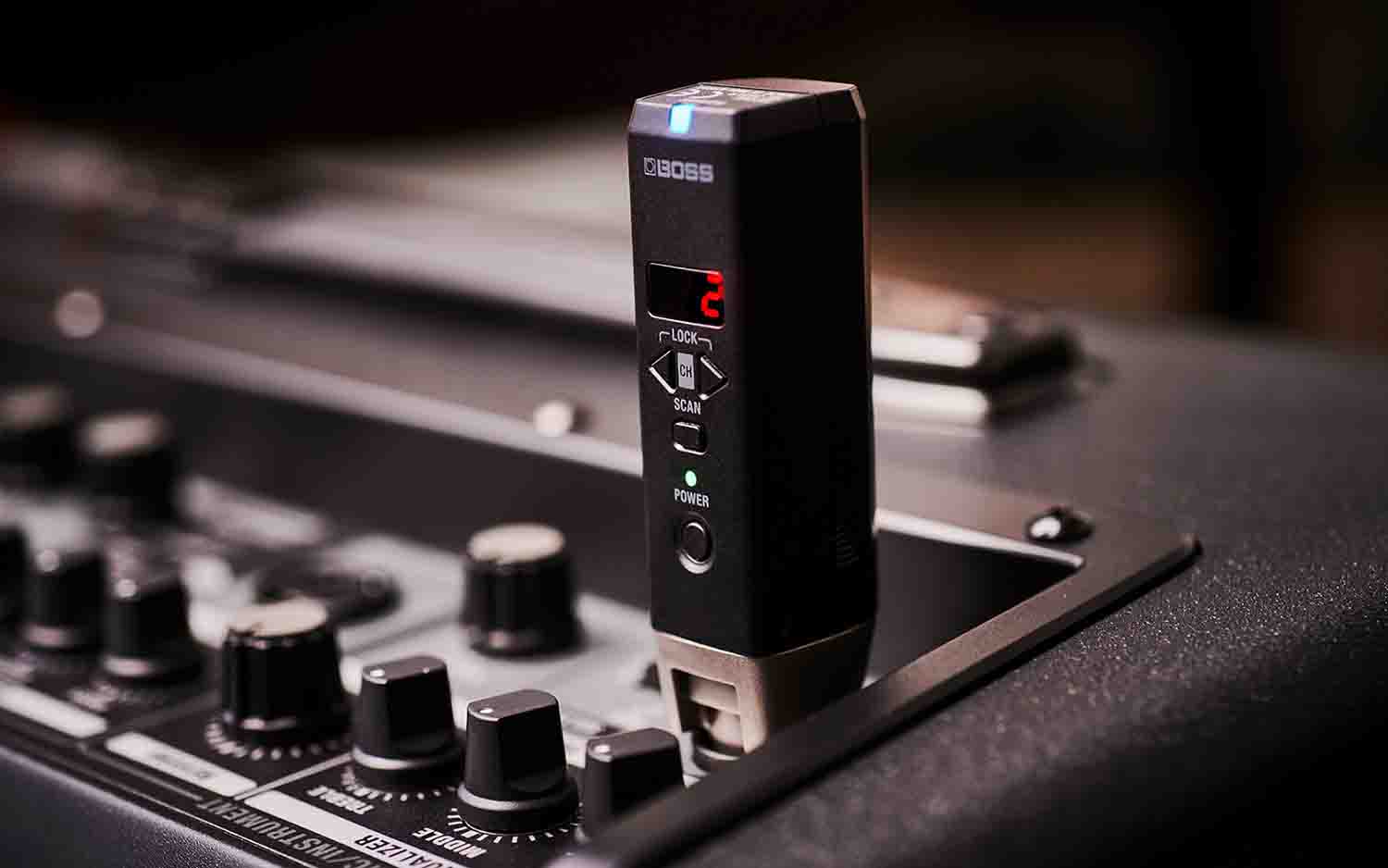 Boss WL-30XLR Digital Wireless System for XLR Dynamic Microphone - Hollywood DJ