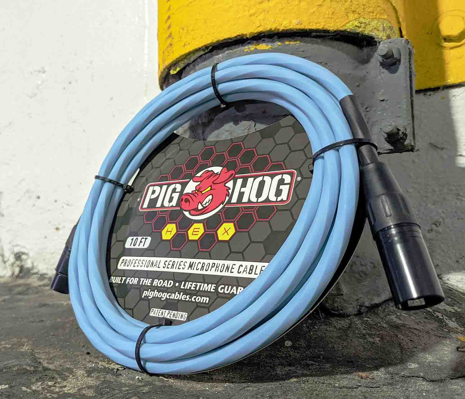 Pig Hog PHMH10DB, Hex Series Mic Cables - (Daphne Blue, 10ft) - Hollywood DJ